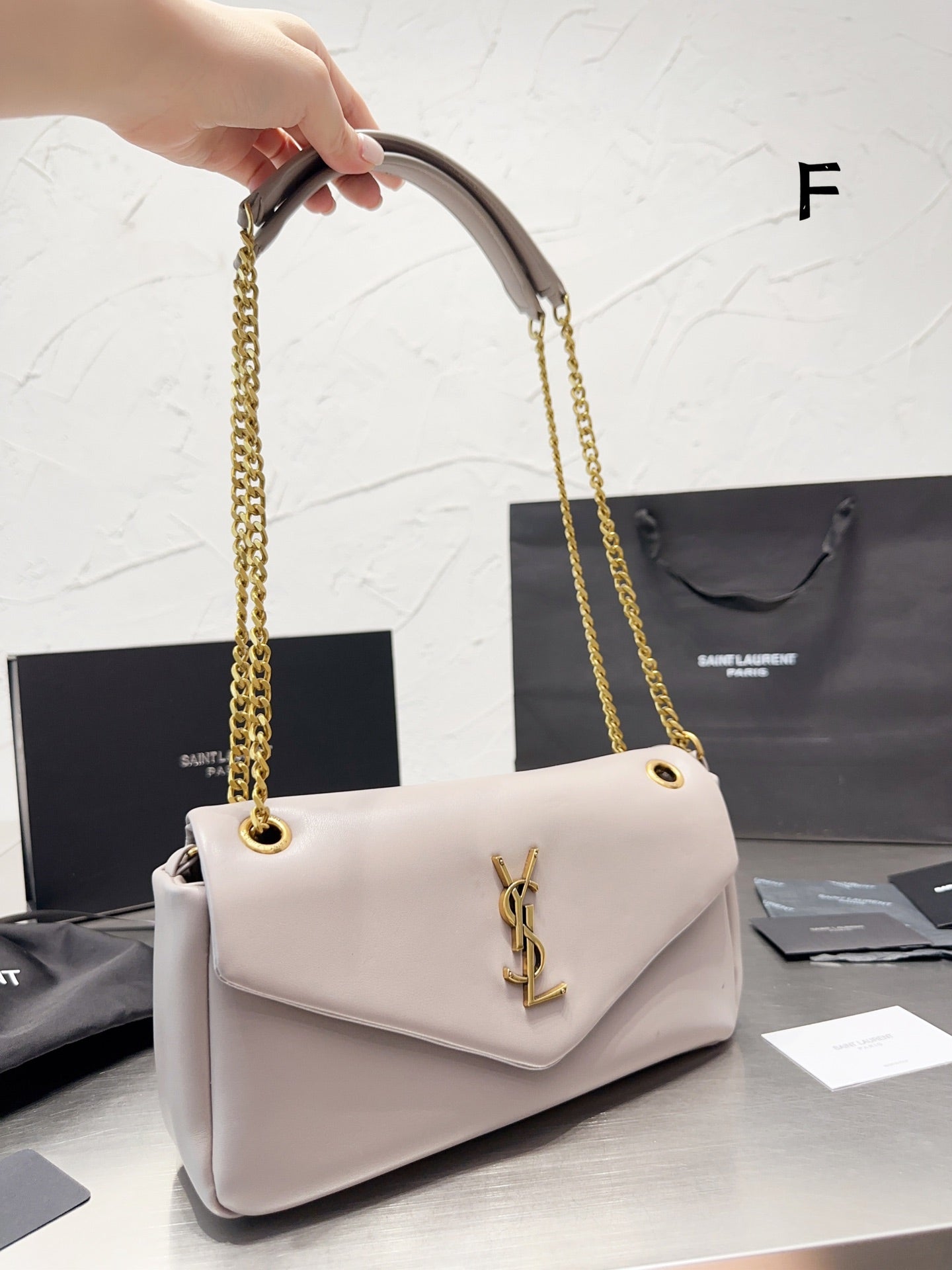 YSL-BAG-124