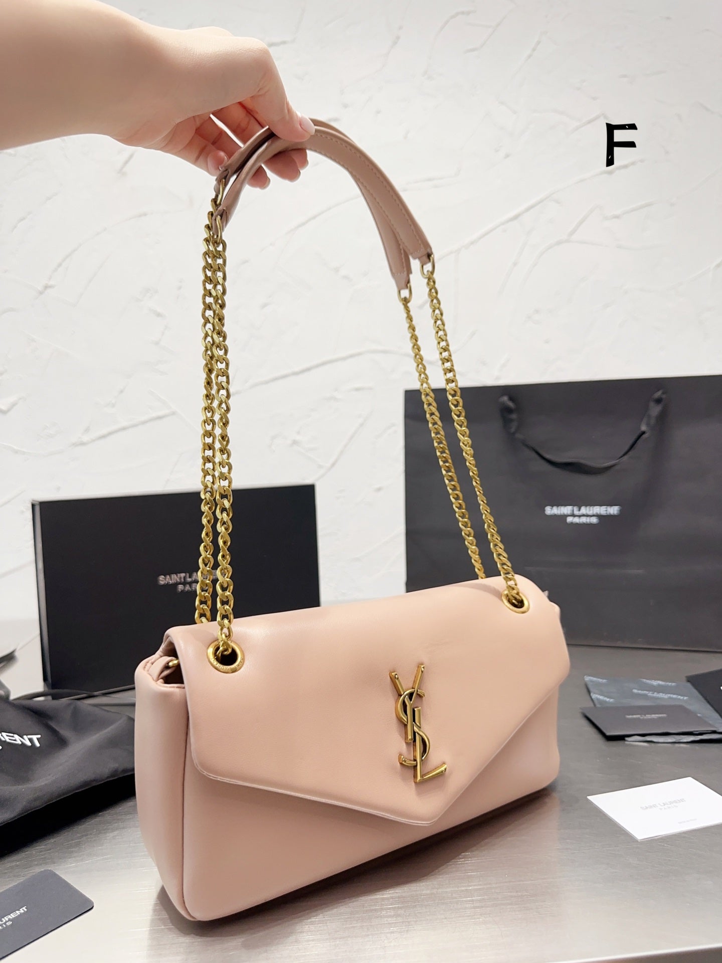 YSL-BAG-124