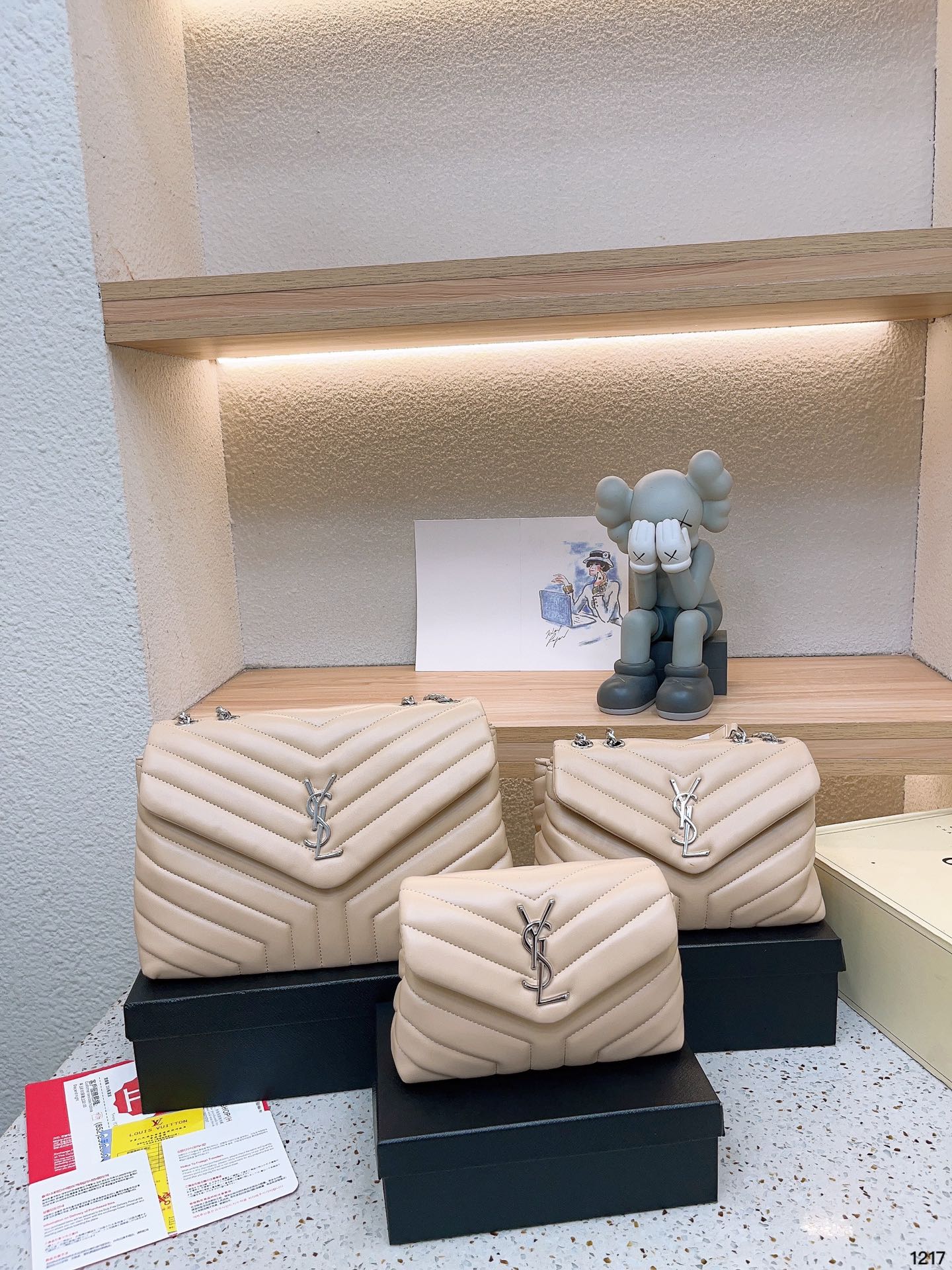 YSL-BAG-136-1
