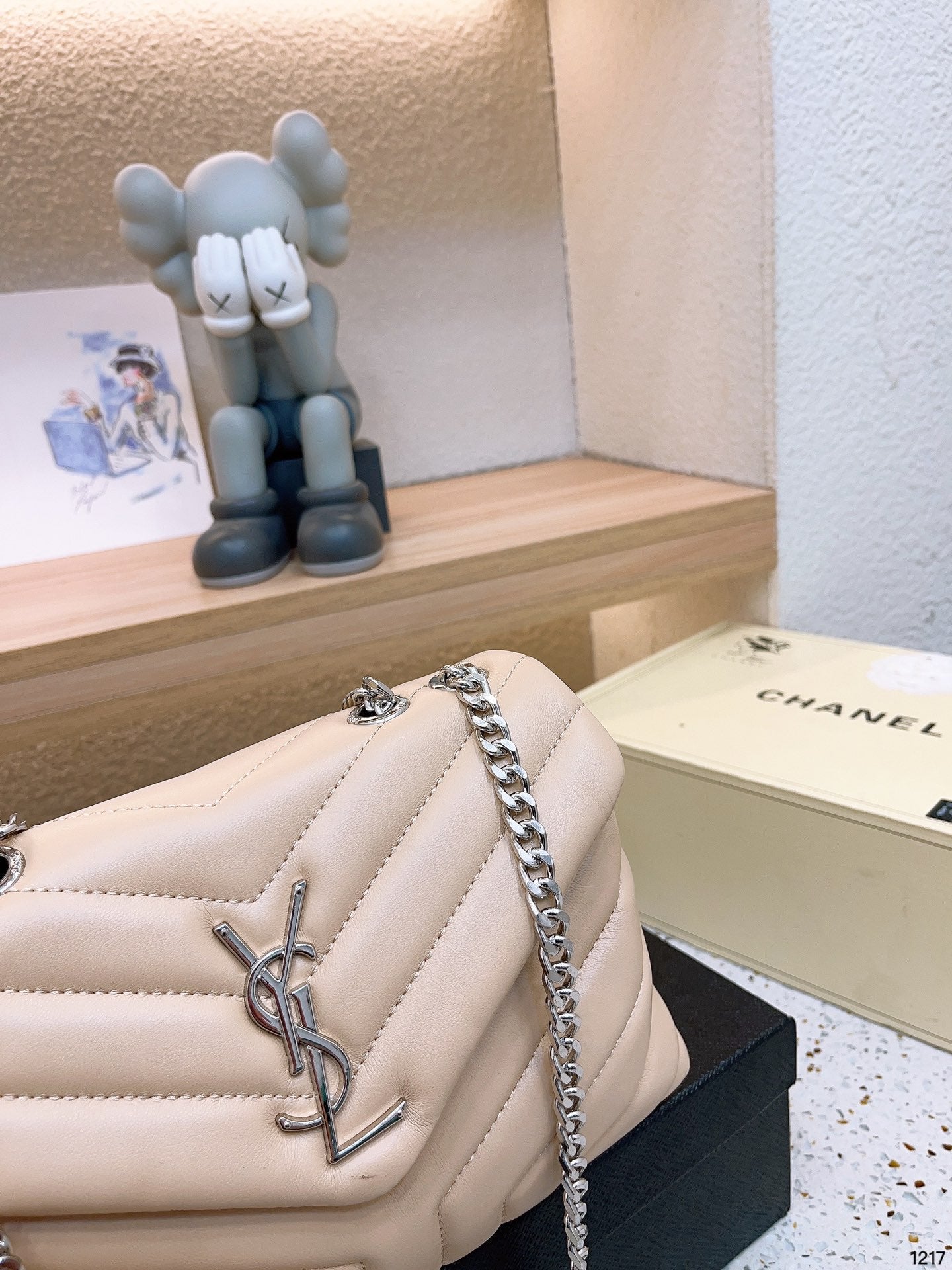 YSL-BAG-136-1