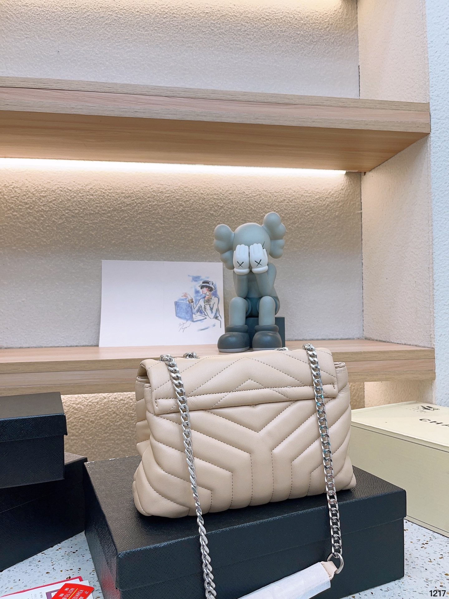 YSL-BAG-136-1