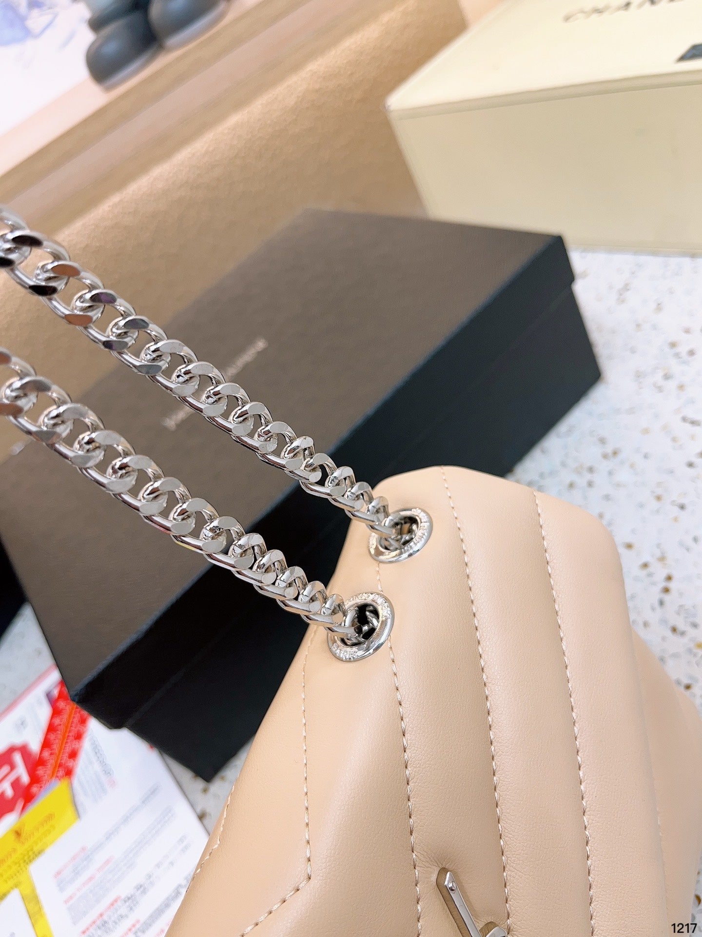 YSL-BAG-136-1