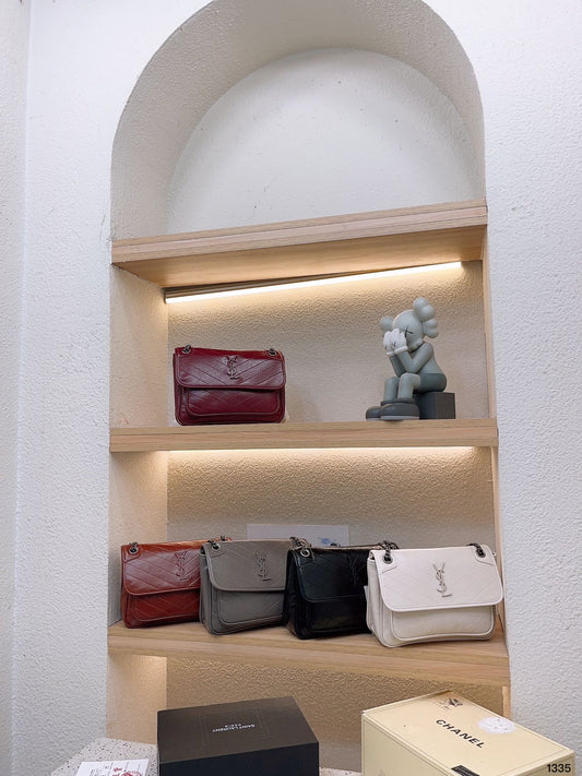 YSL-BAG-182