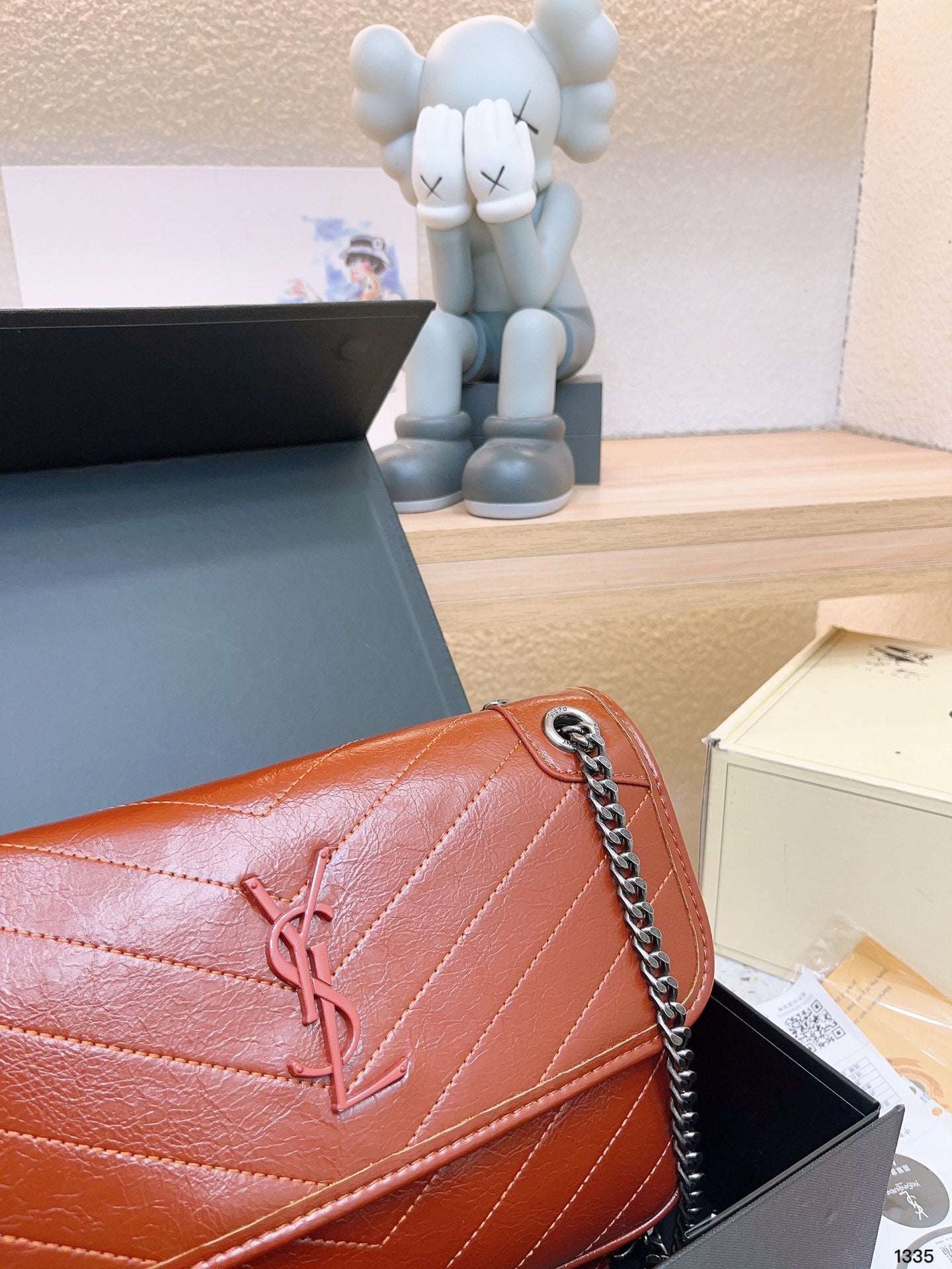YSL-BAG-182