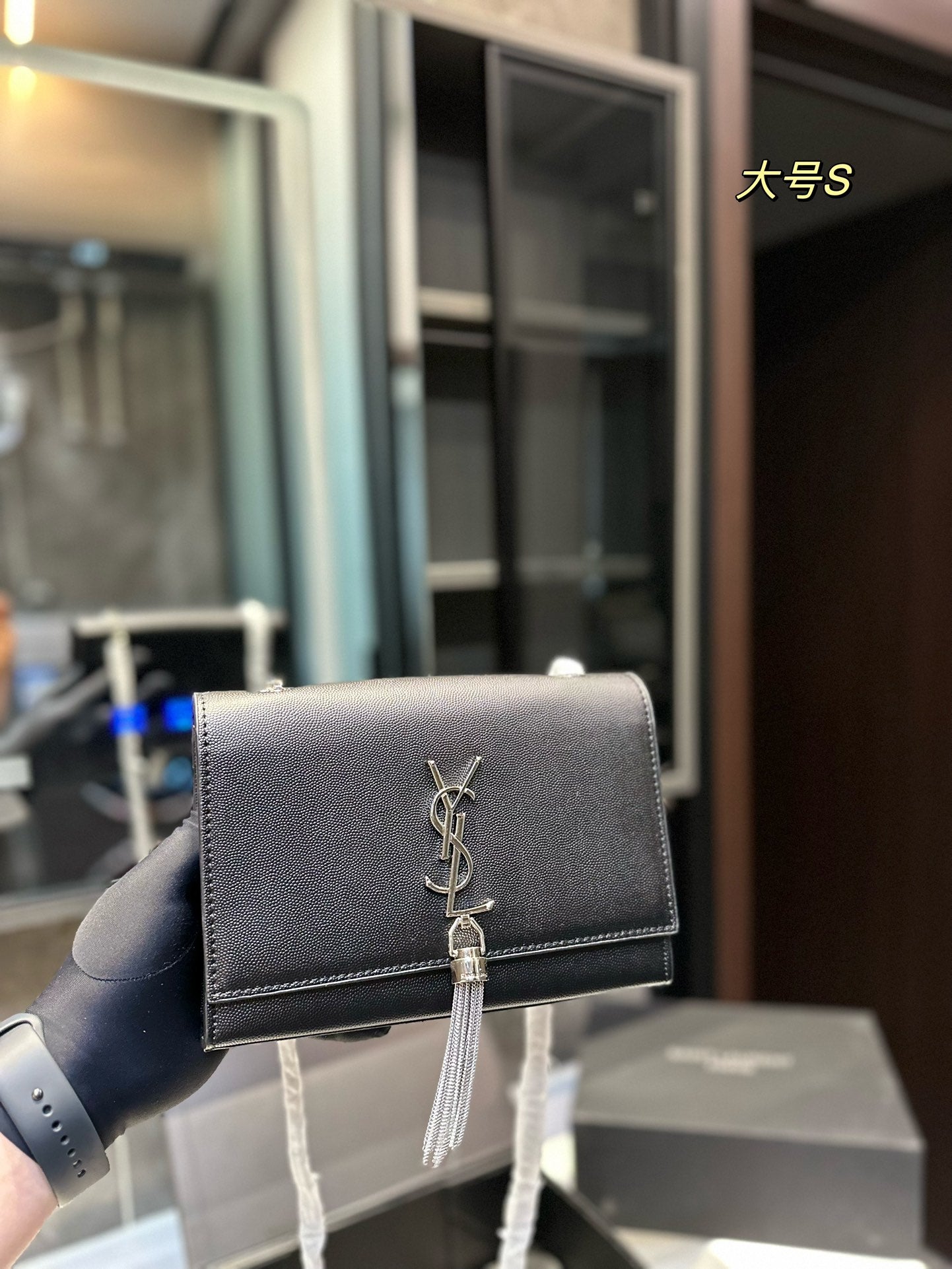 YSL-BAG-189