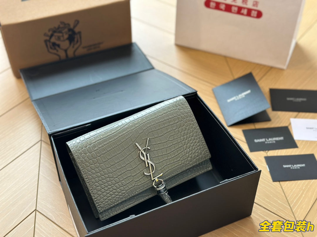 YSL-BAG-218