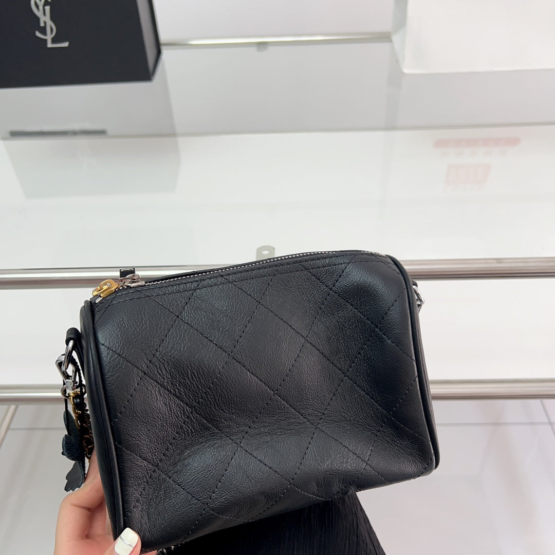 YSL-BAG-220