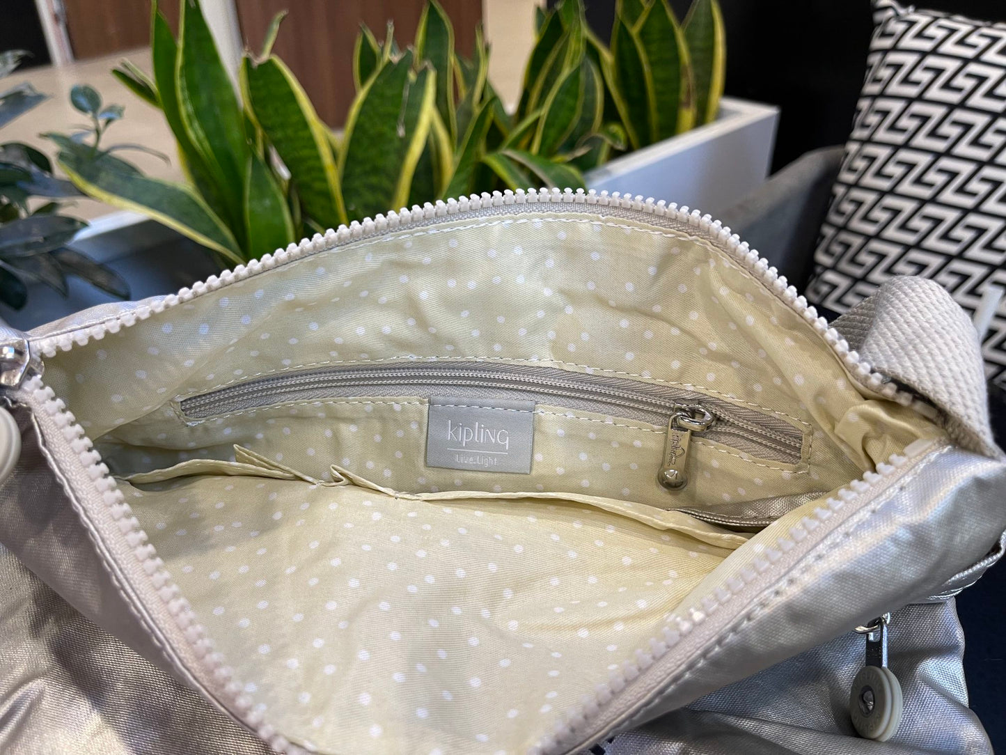 KIP BAG-956