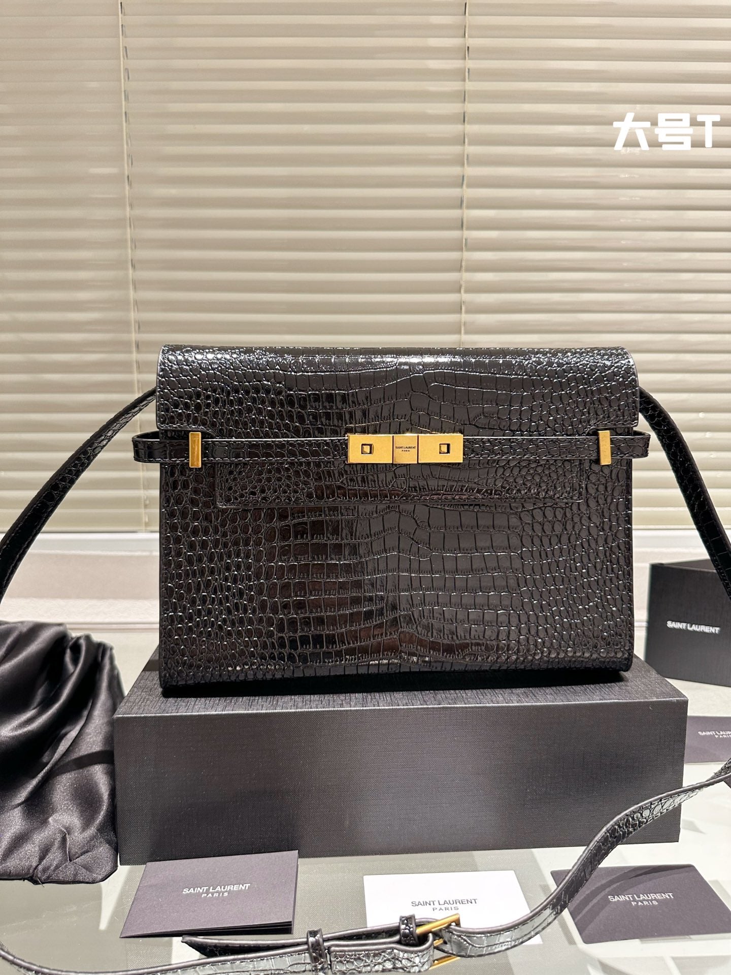 YSL-BAG-251