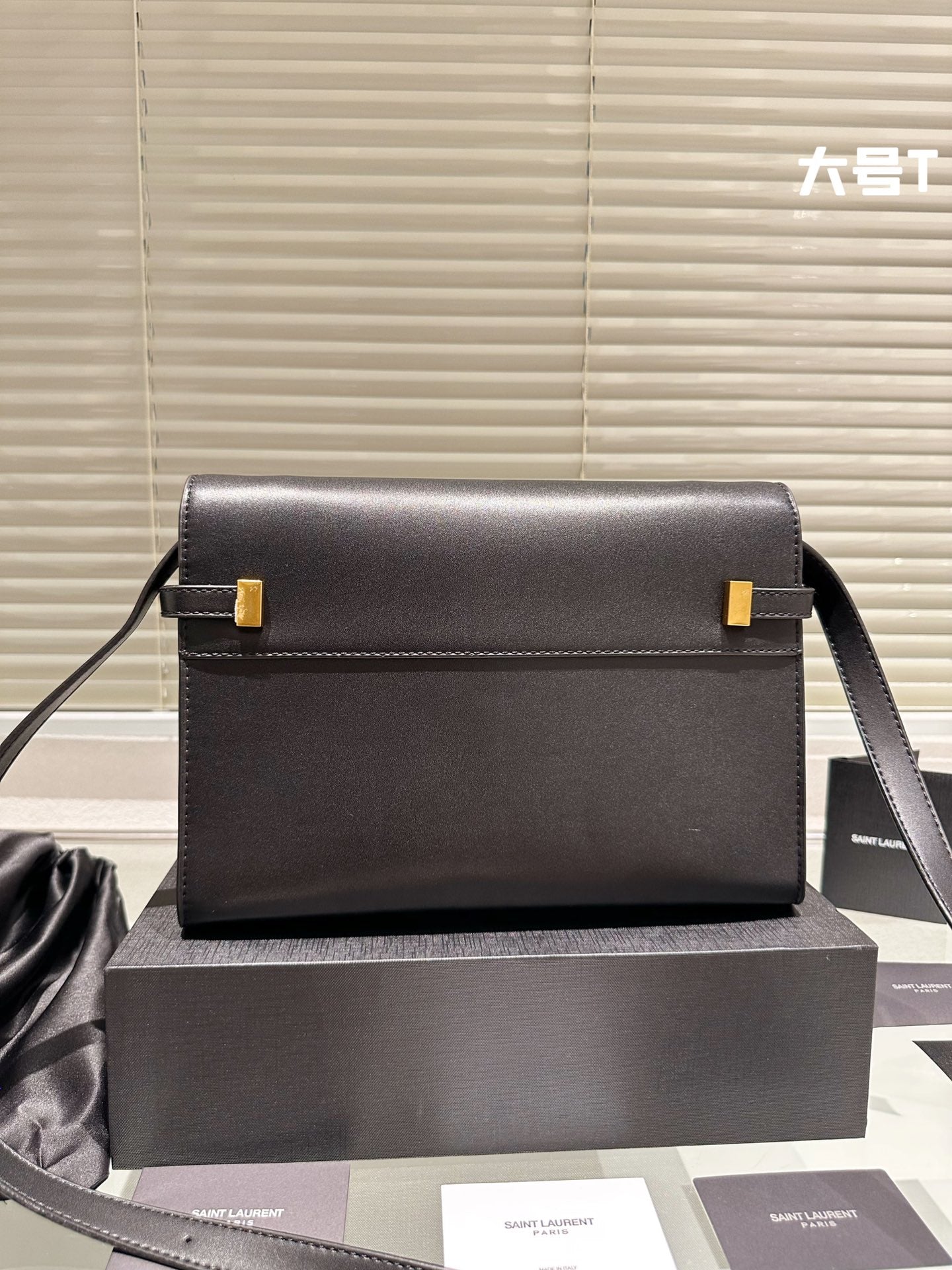 YSL-BAG-250