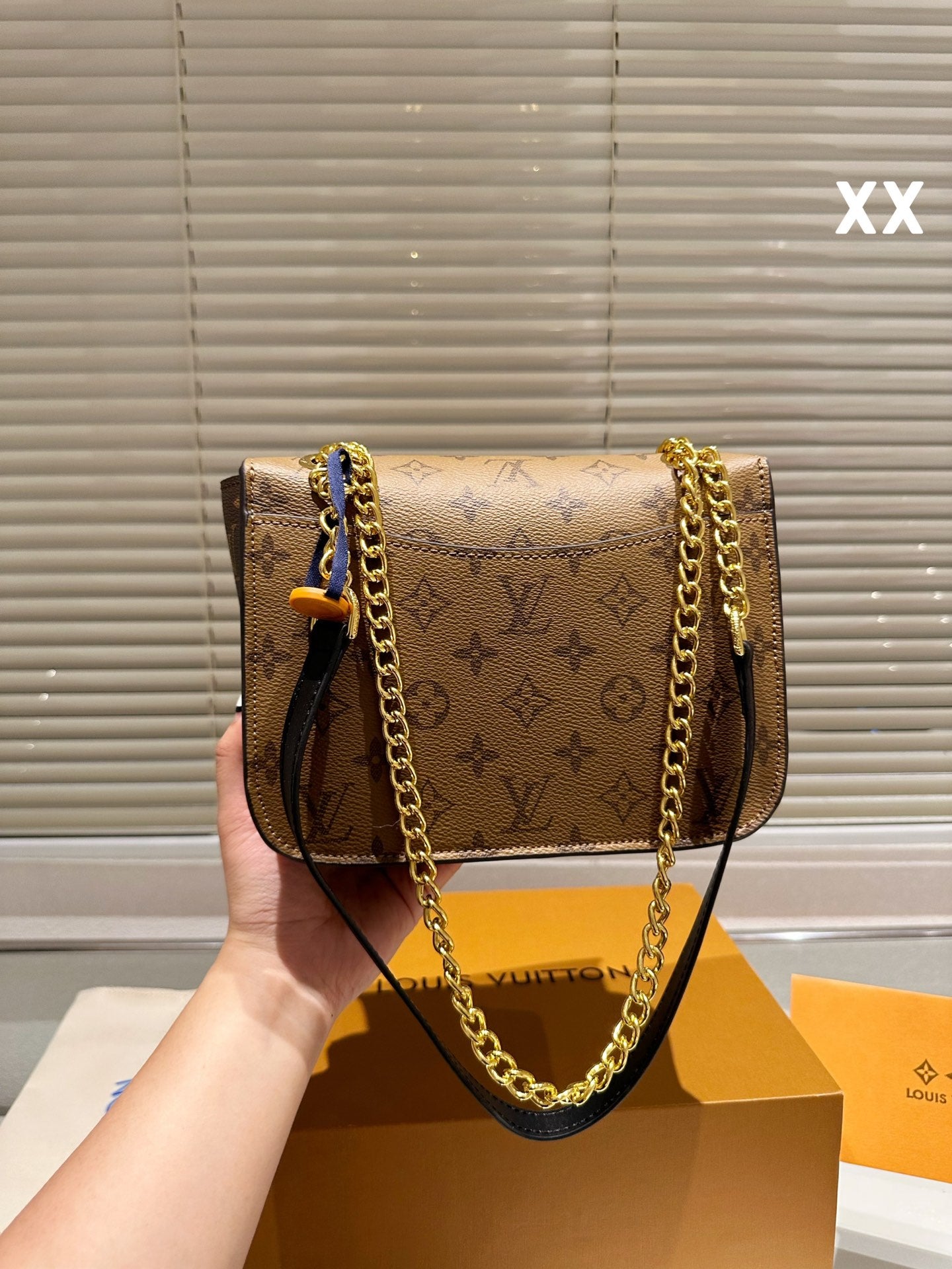 YSL-BAG-722
