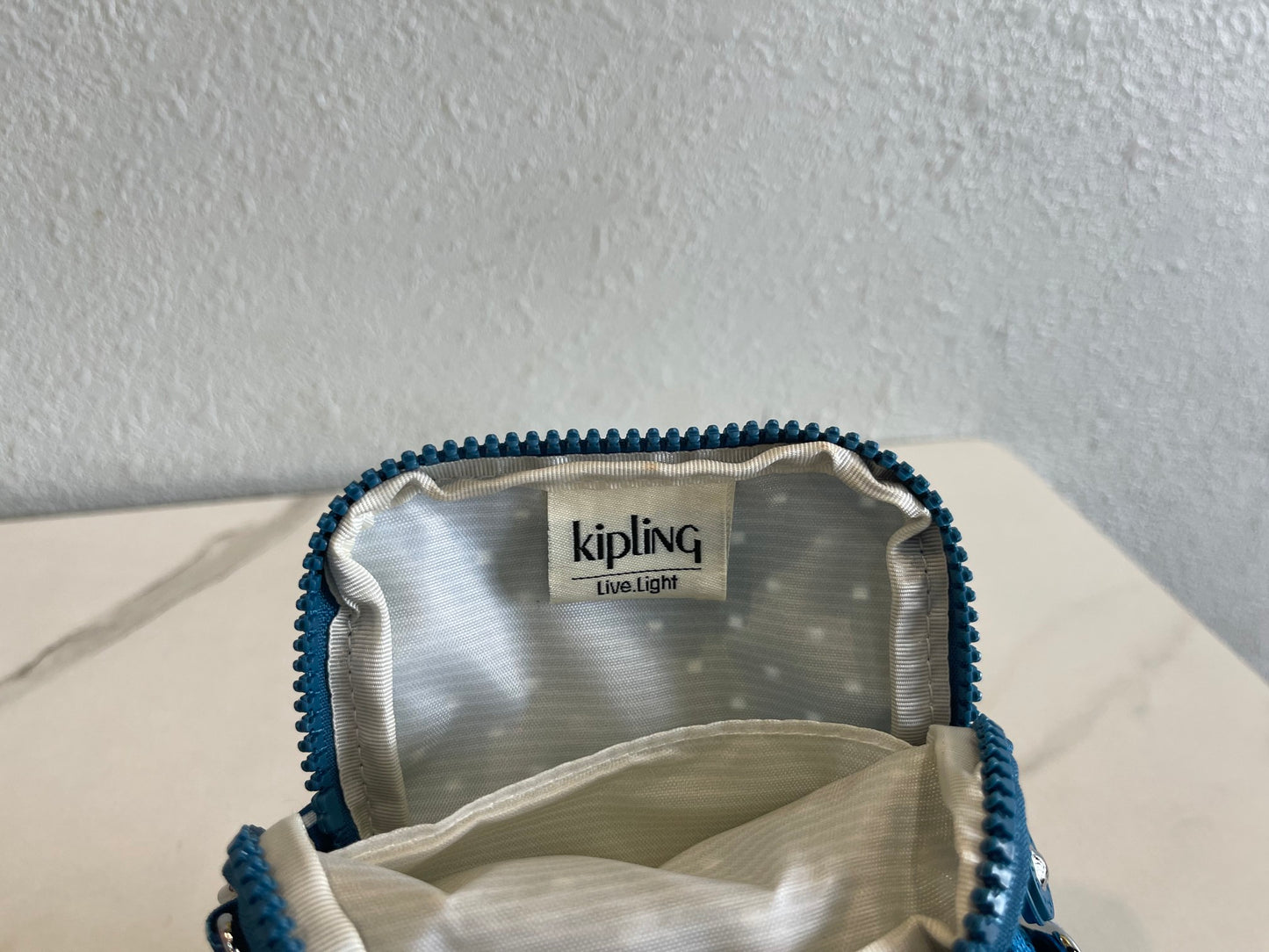 KIP BAG-1074