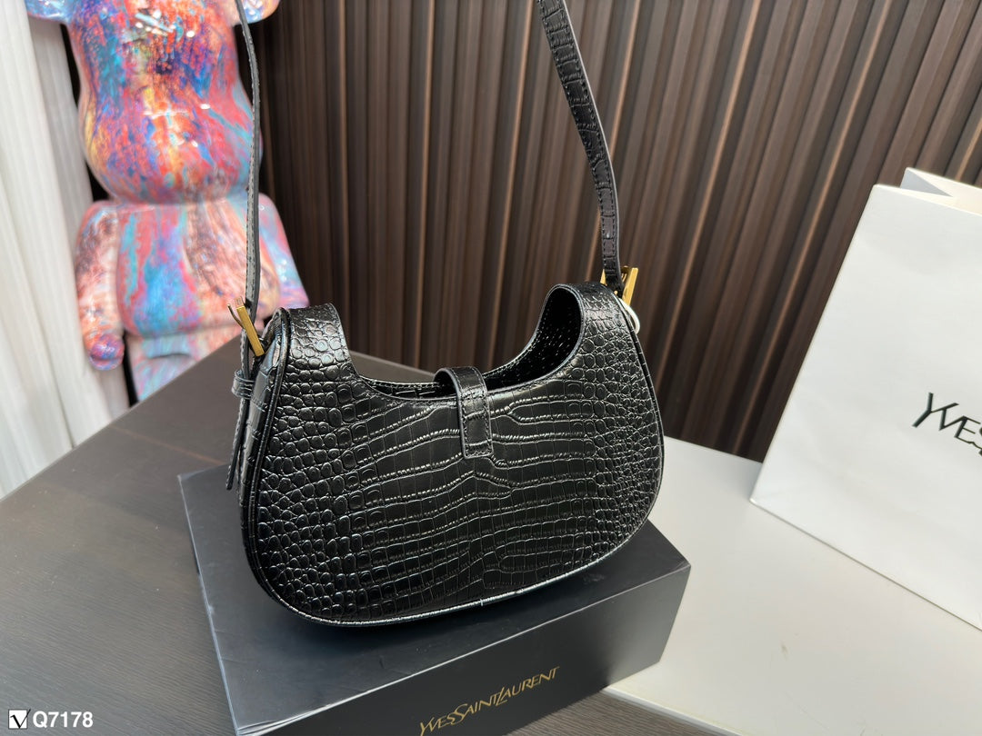 YSL-BAG-535
