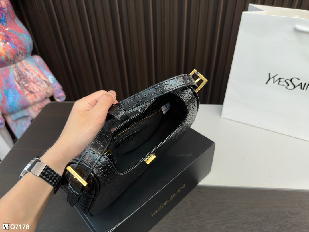 YSL-BAG-535