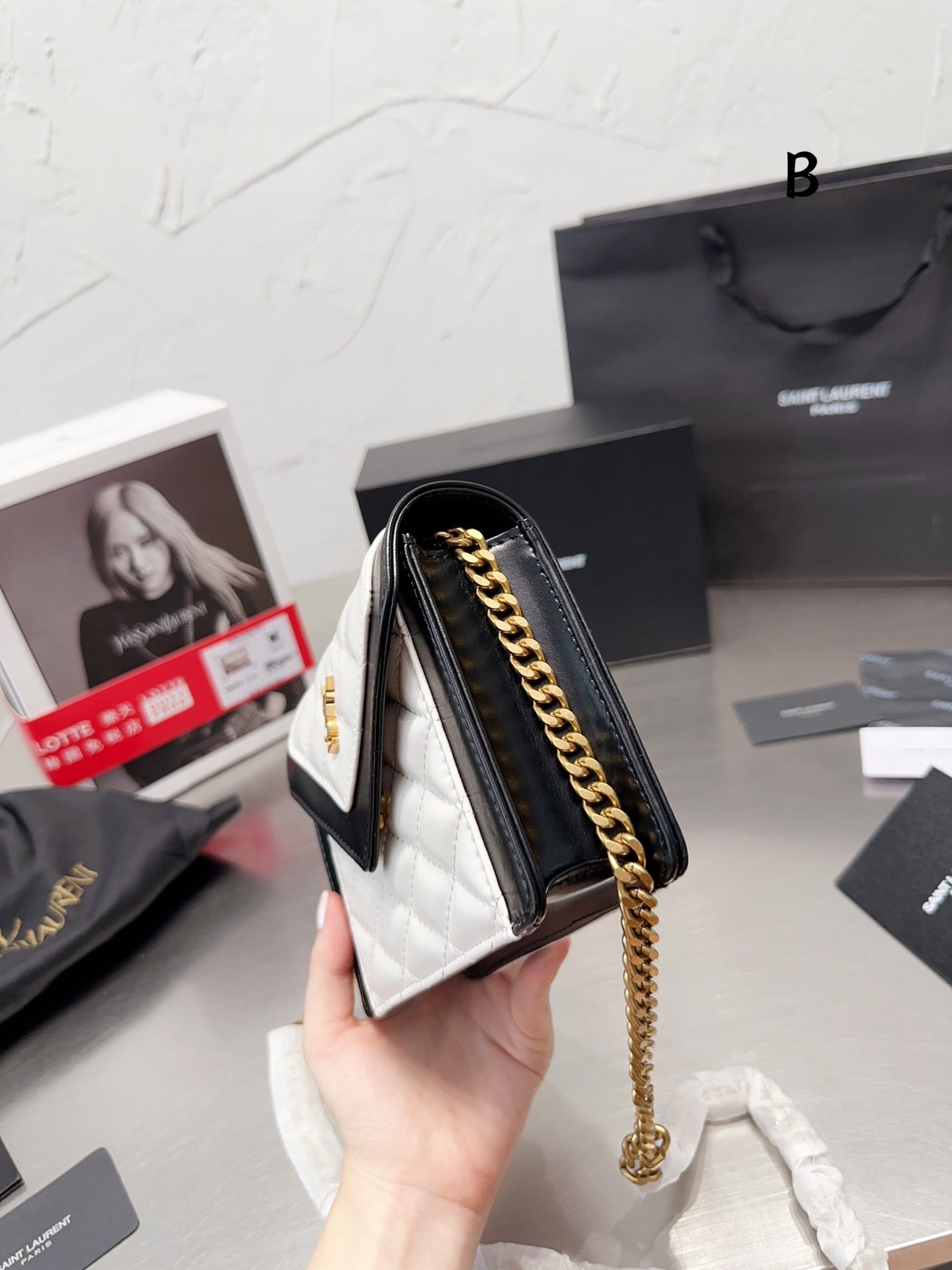 YSL-BAG-541