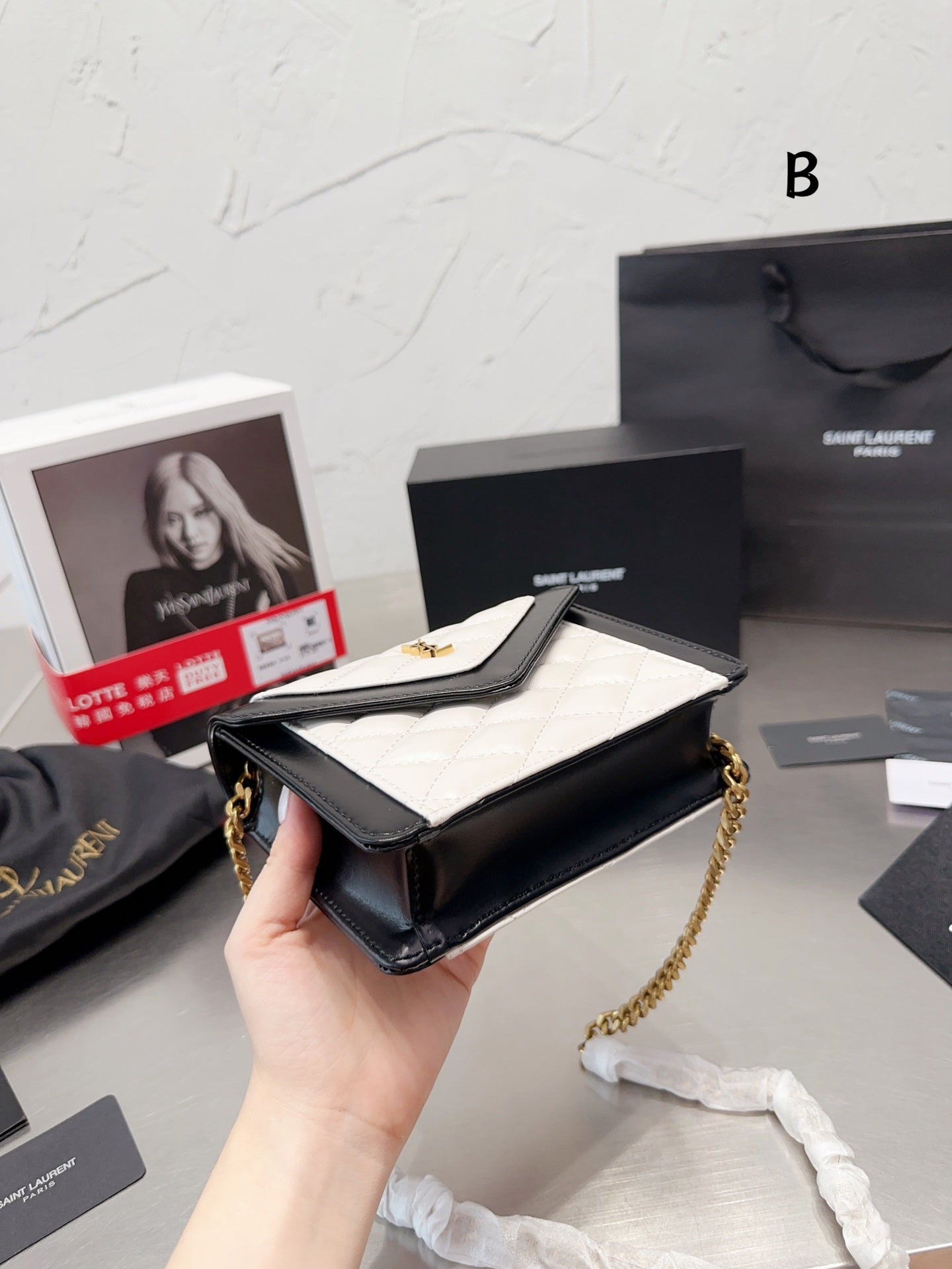 YSL-BAG-389