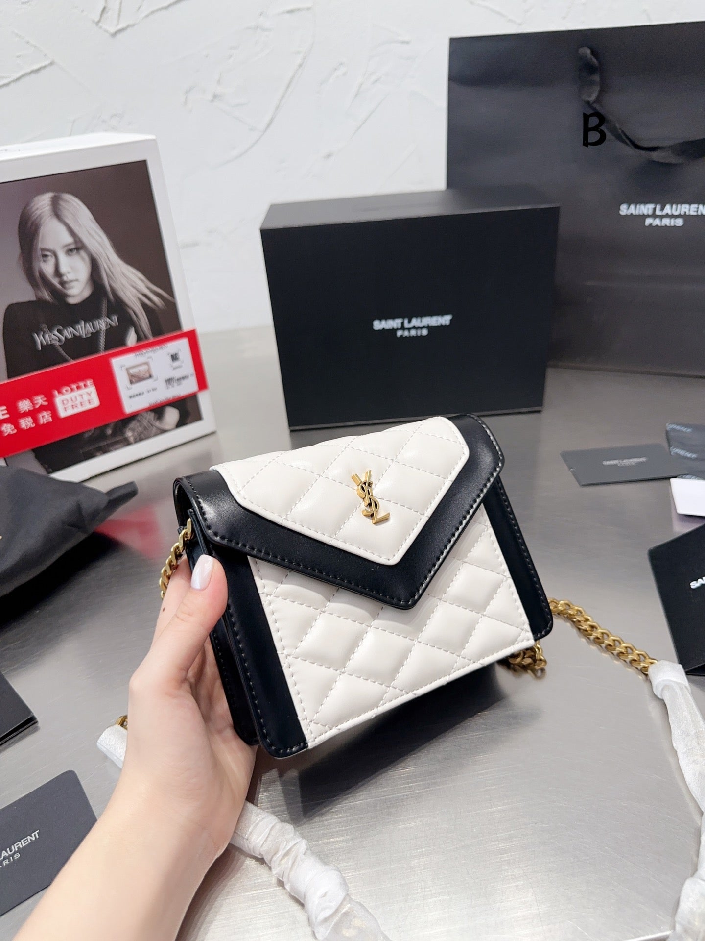 YSL-BAG-389