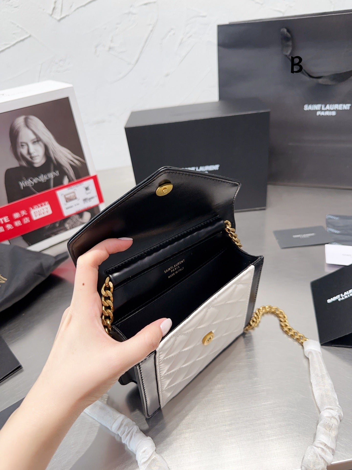 YSL-BAG-541