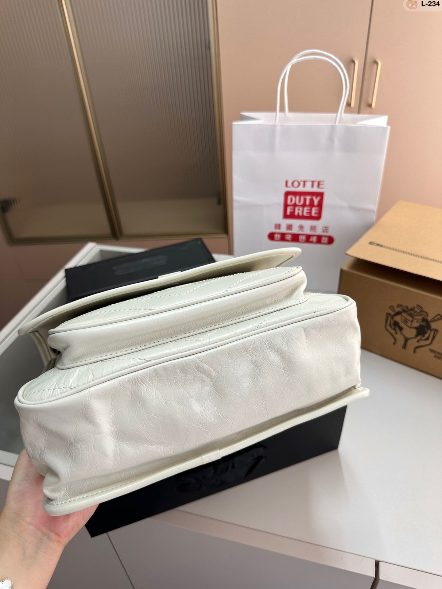 YSL-BAG-551