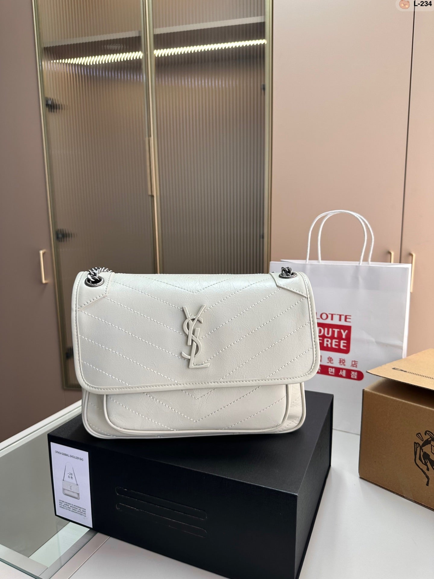 YSL-BAG-770