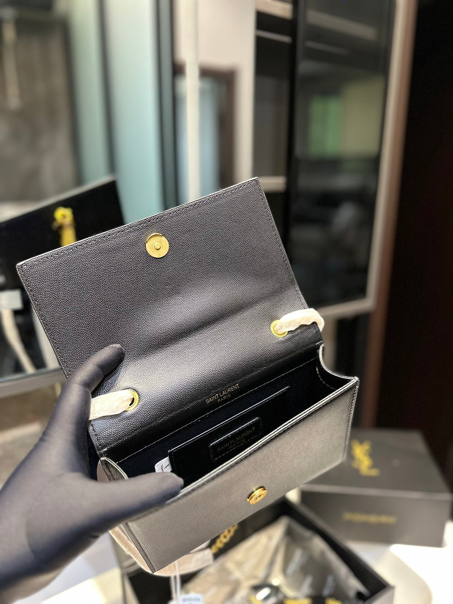 YSL-BAG-562