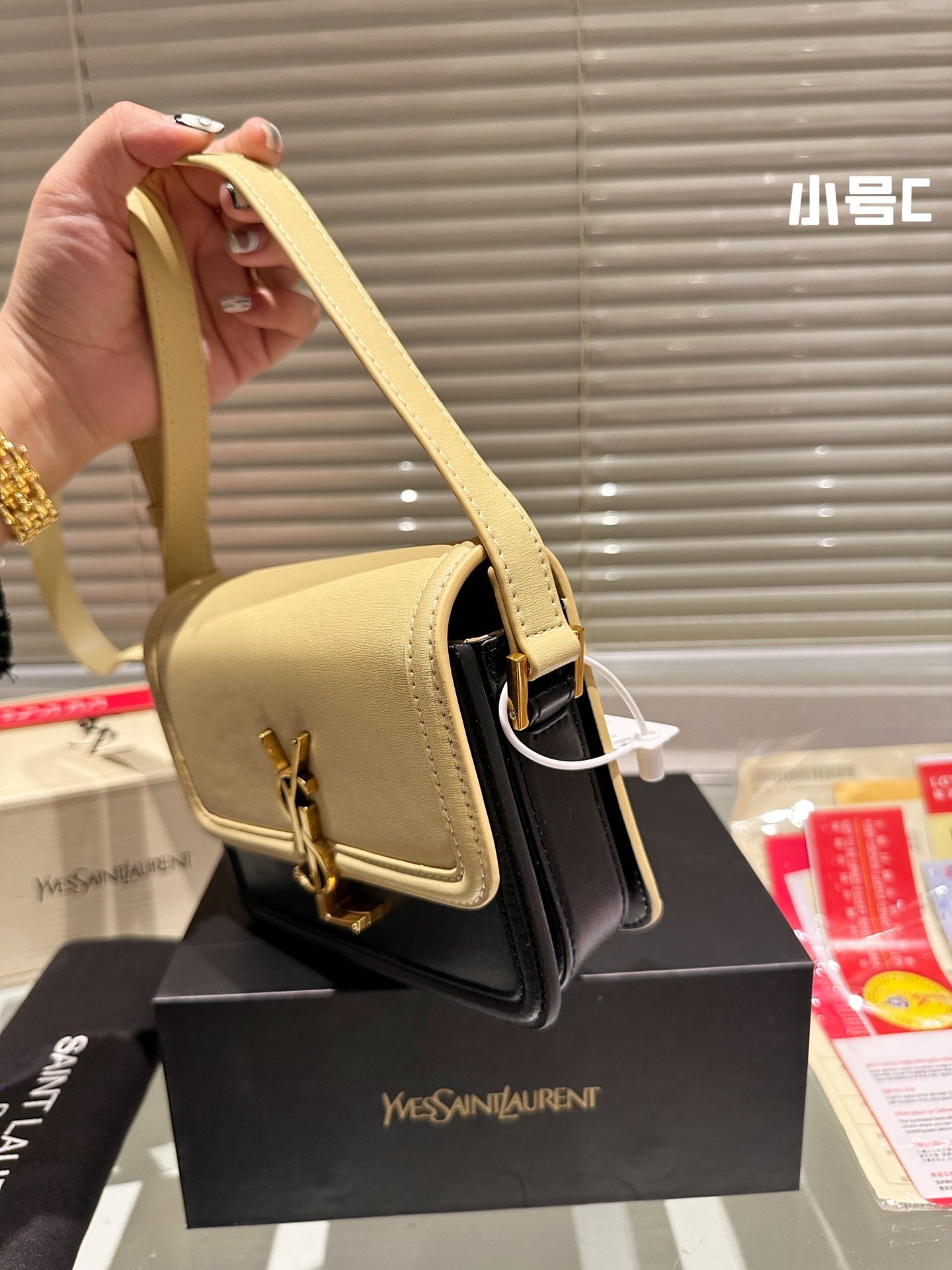 YSL-BAG-585