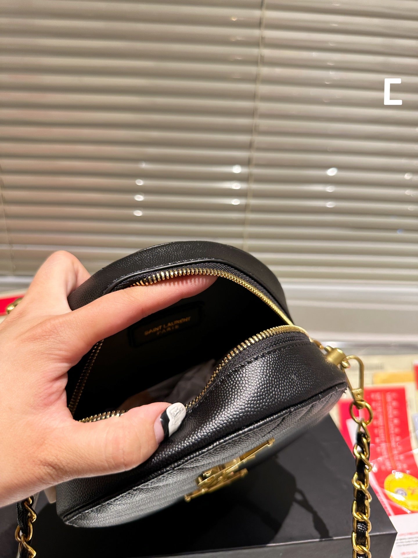 YSL-BAG-588