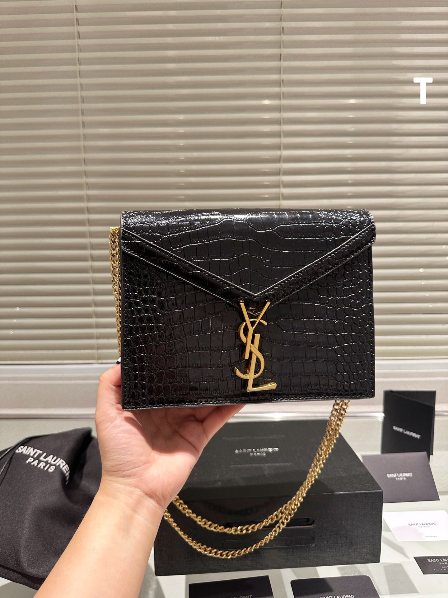YSL-BAG-589