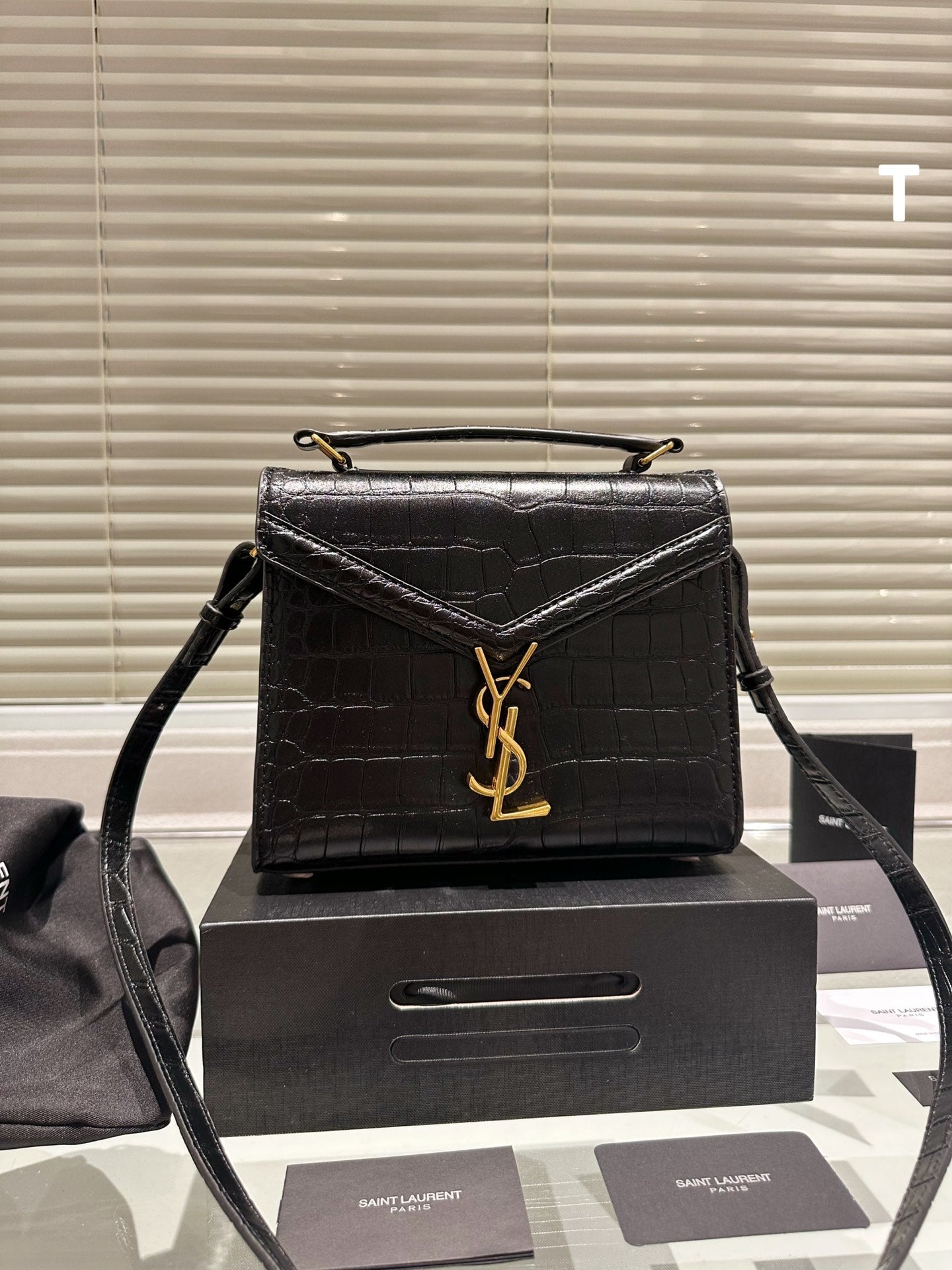 YSL-BAG-590