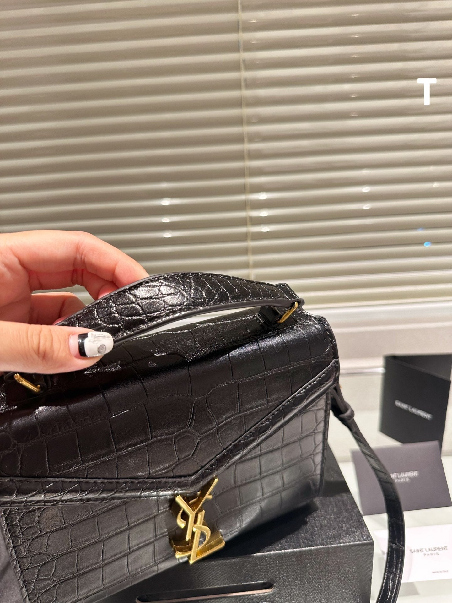 YSL-BAG-590