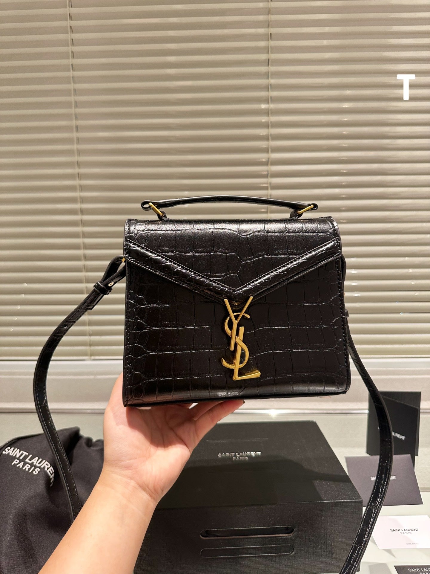YSL-BAG-590
