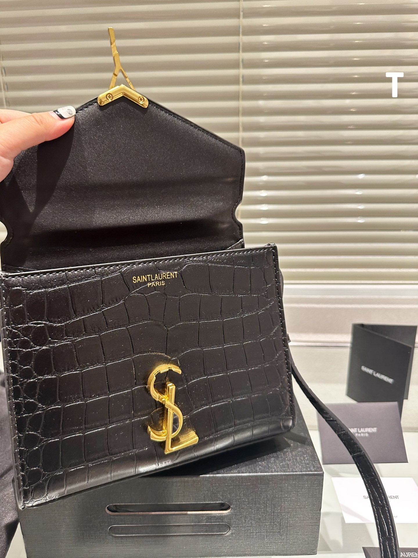 YSL-BAG-590