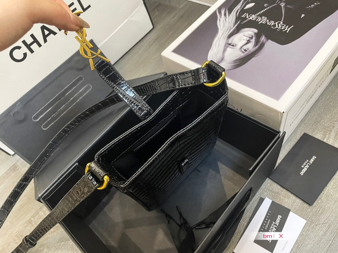 YSL-BAG-591
