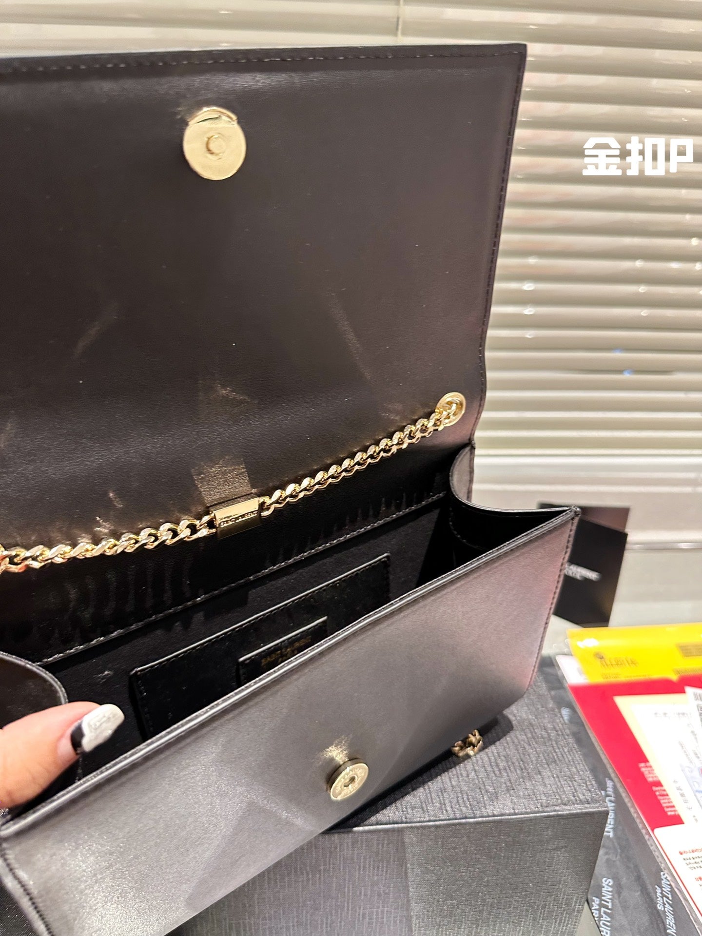 YSL-BAG-605