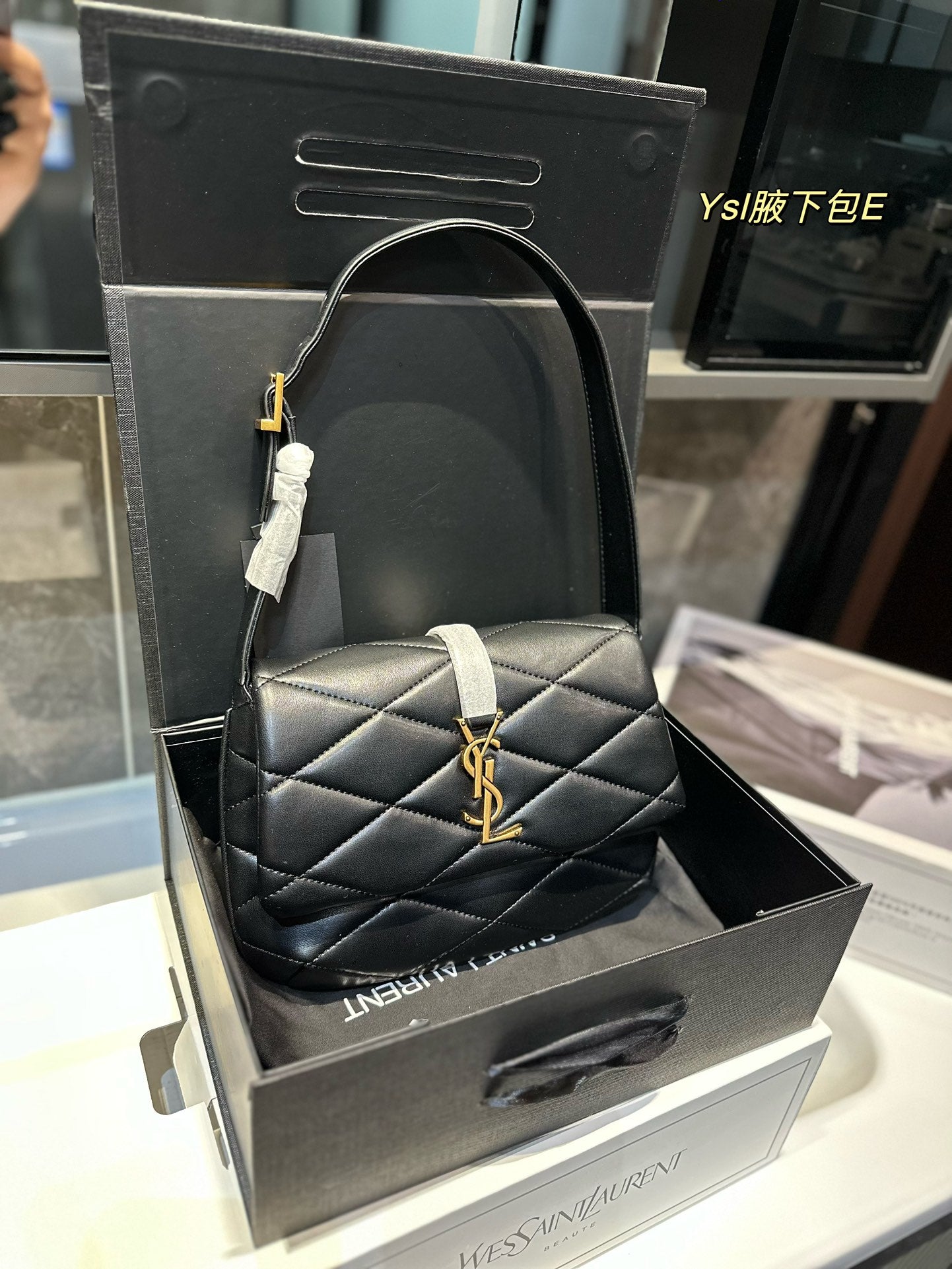 YSL-BAG-609