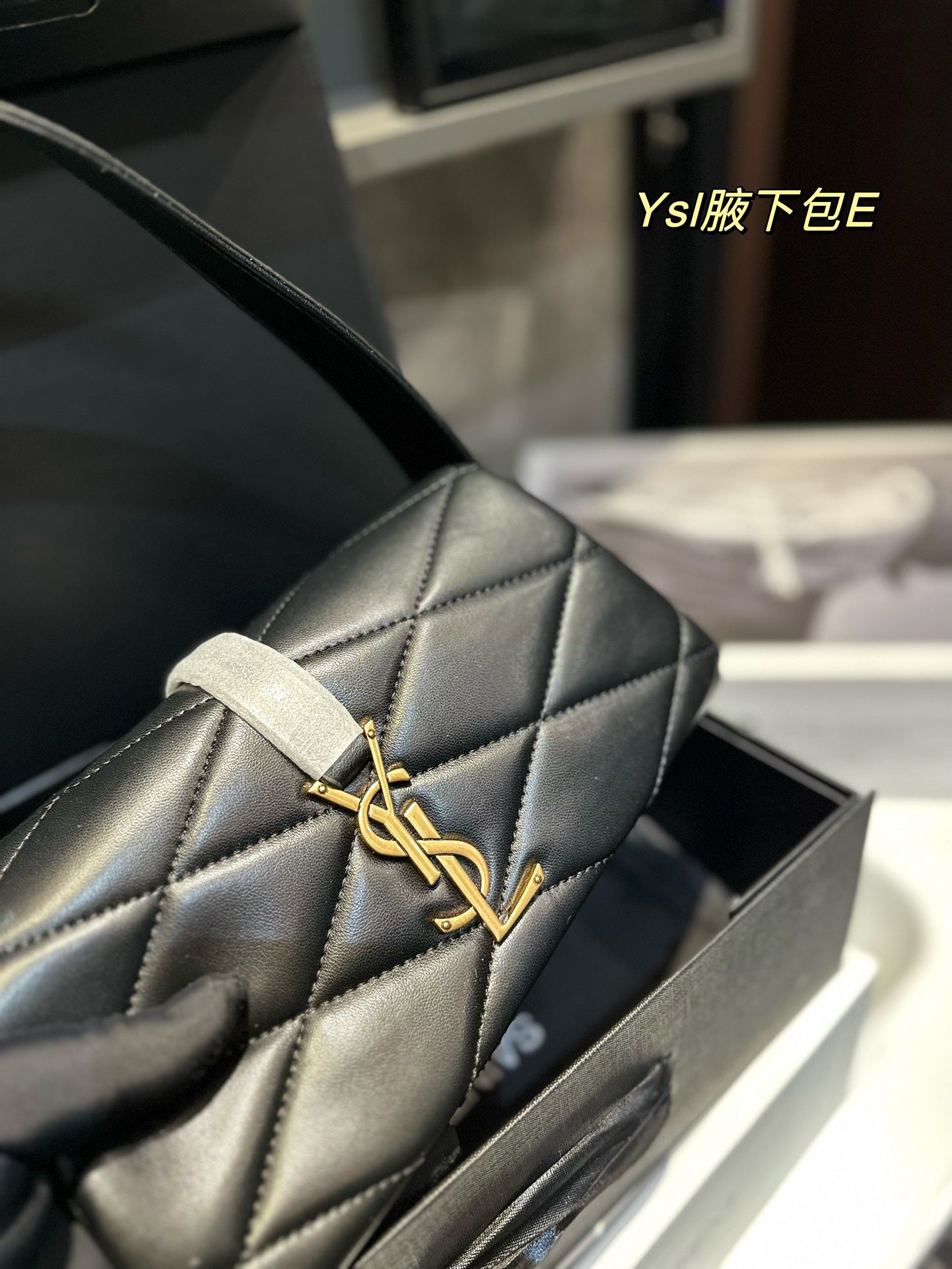 YSL-BAG-609