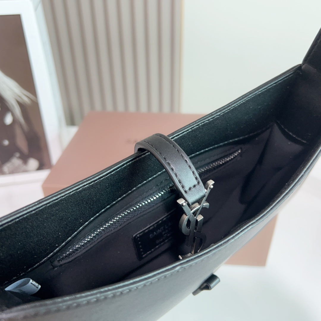 YSL-BAG-657