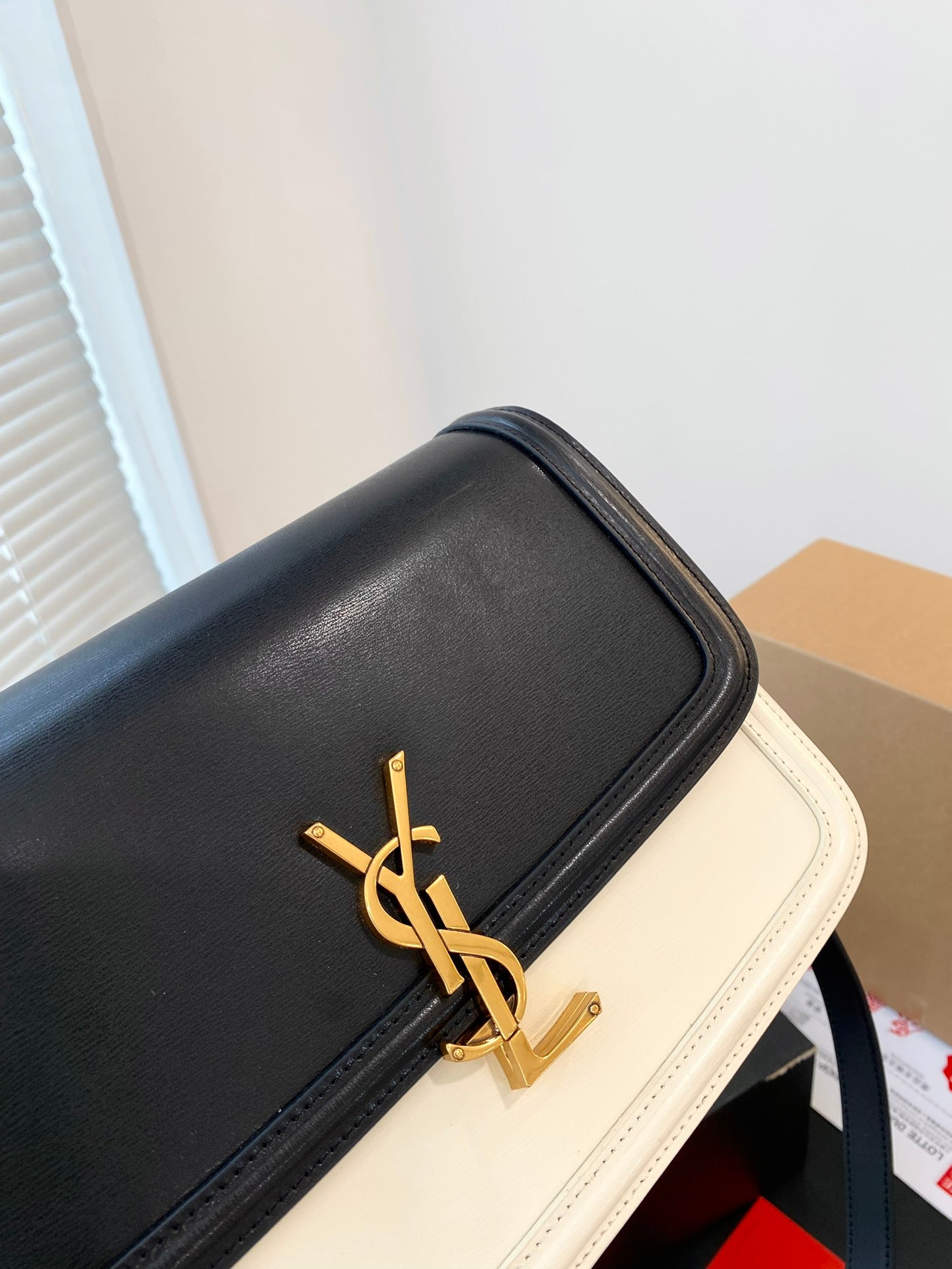 YSL-BAG-660