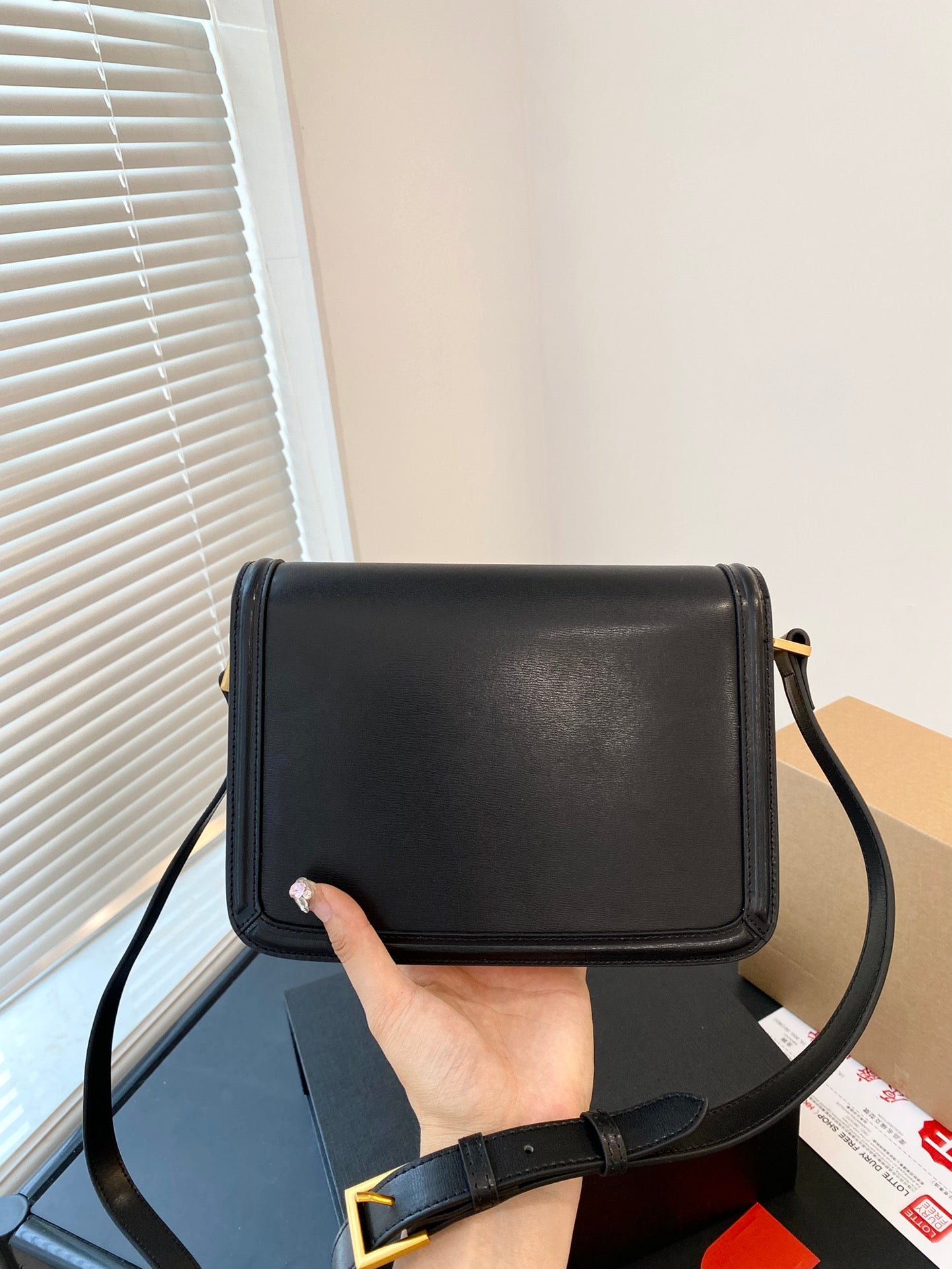 YSL-BAG-660