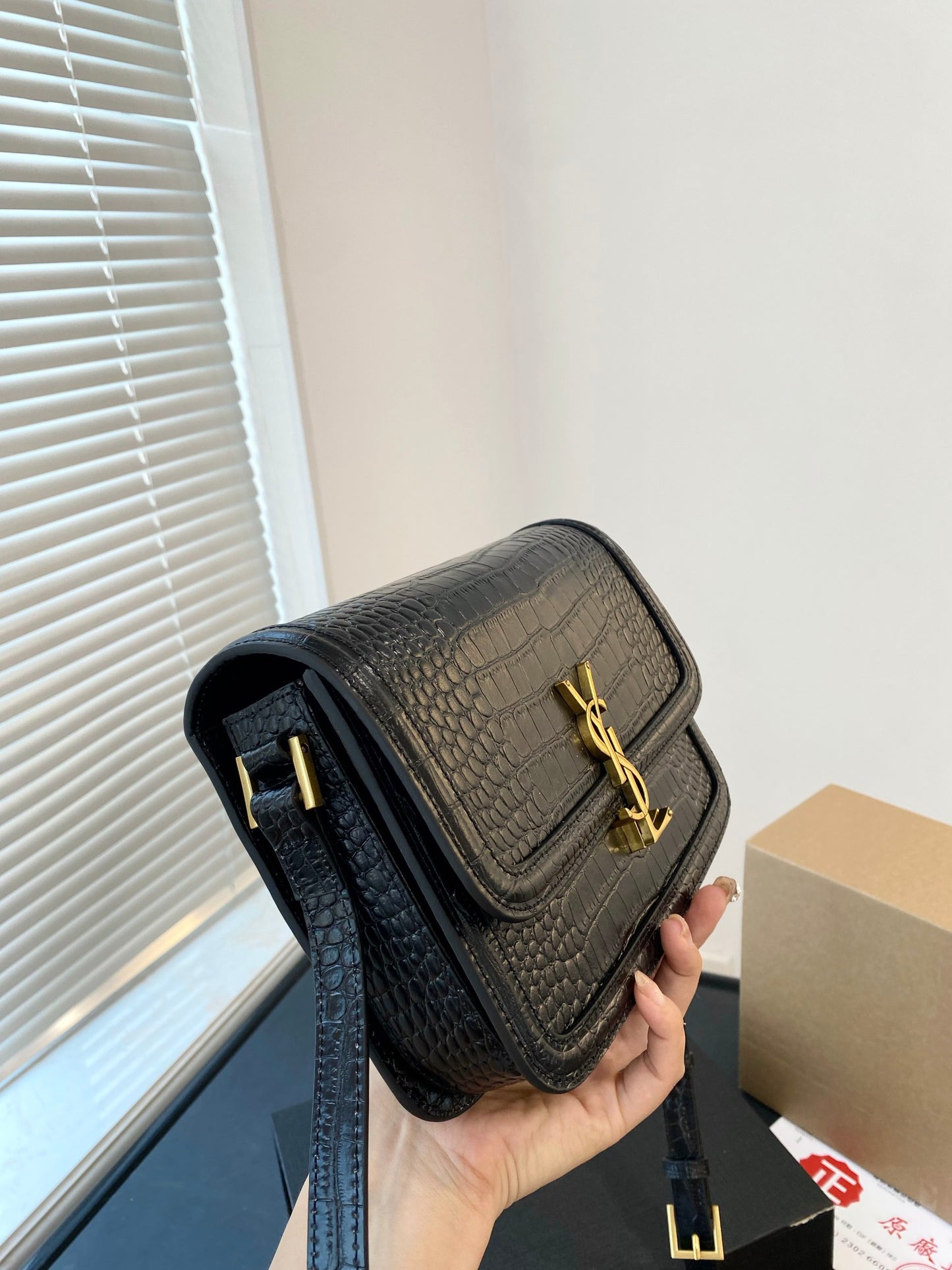 YSL-BAG-660