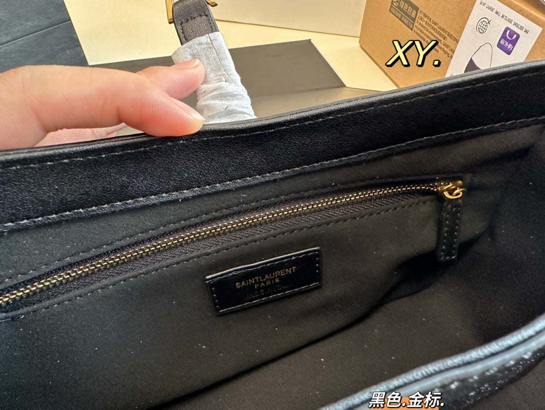YSL-BAG-677