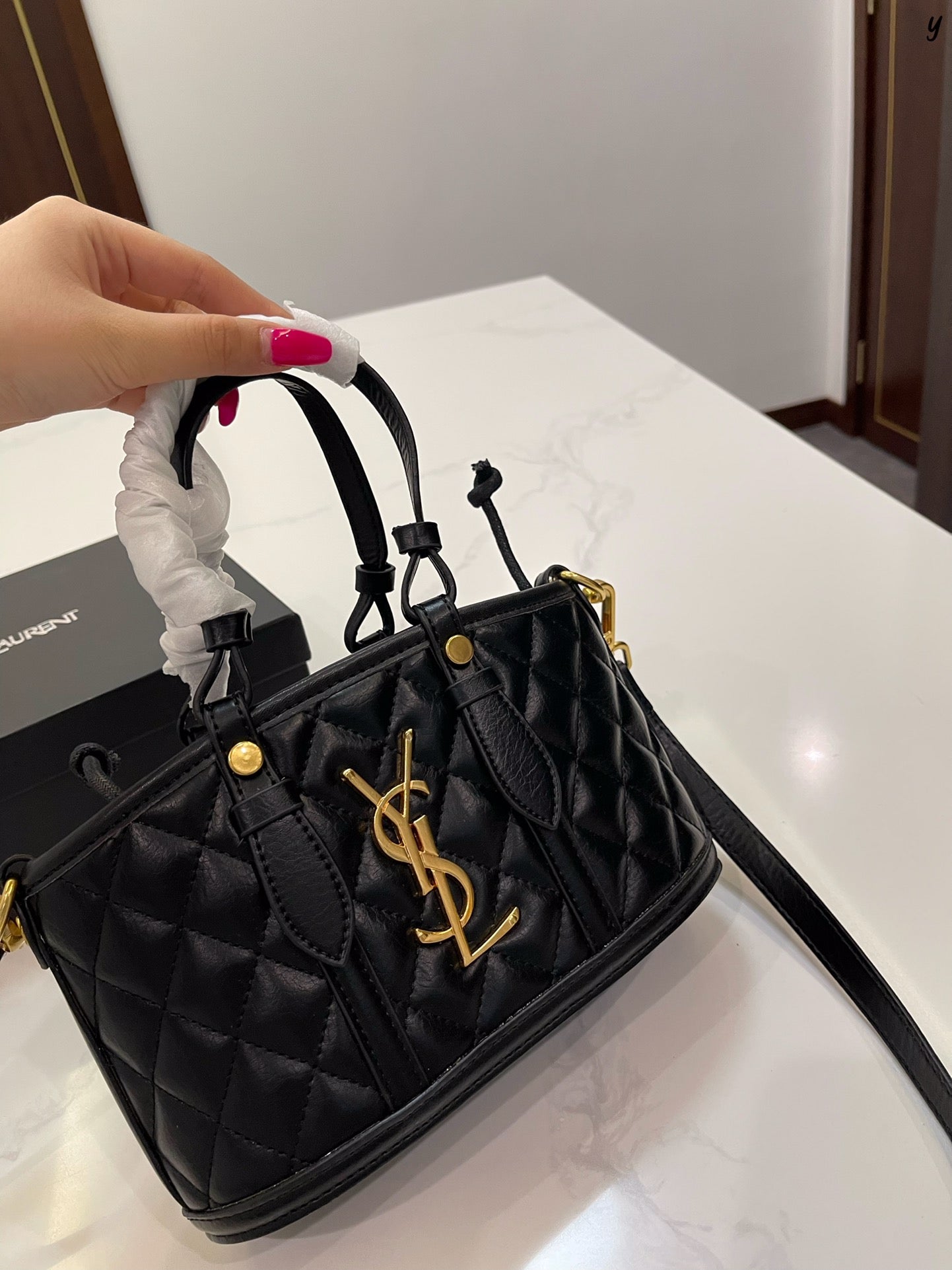 YSL-BAG-682-2