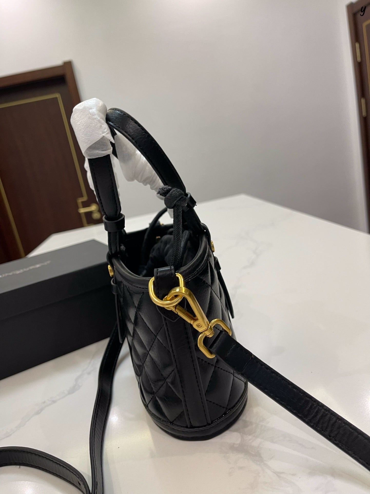YSL-BAG-681-1