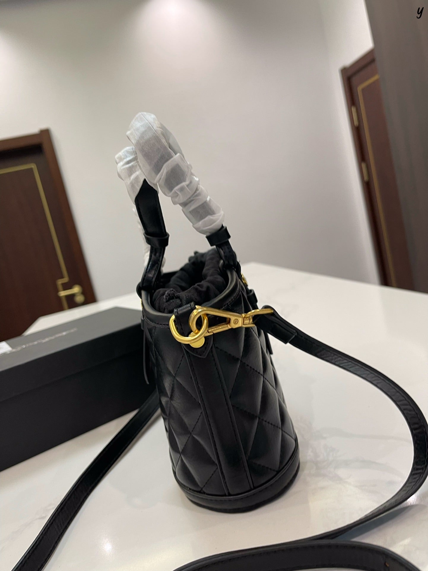 YSL-BAG-681-1