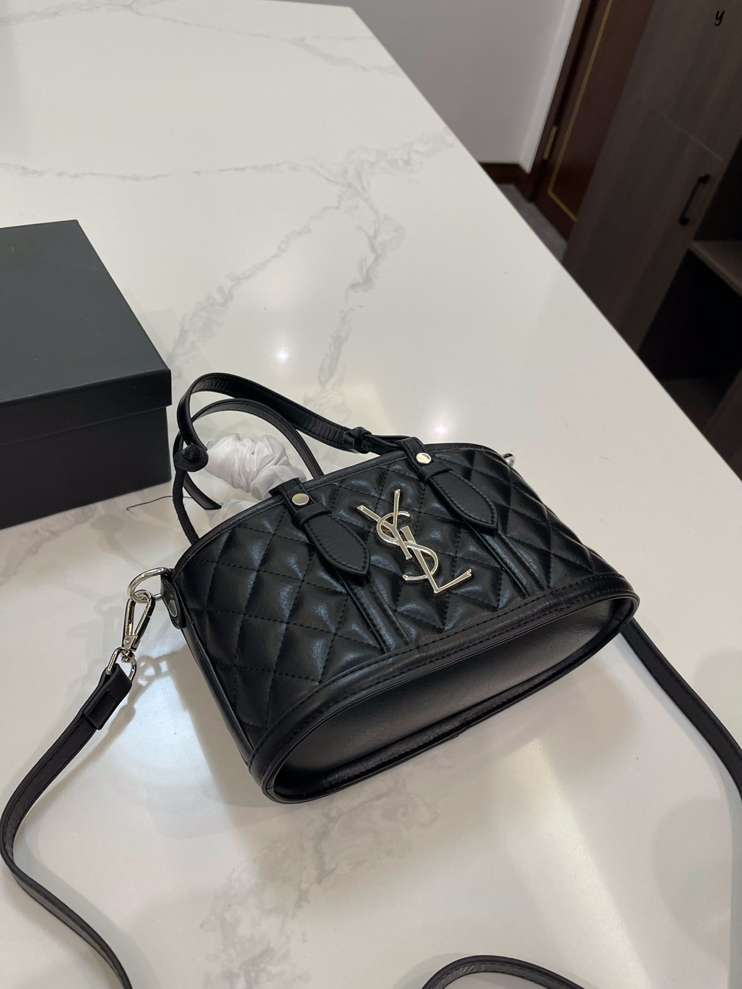 YSL-BAG-681-1