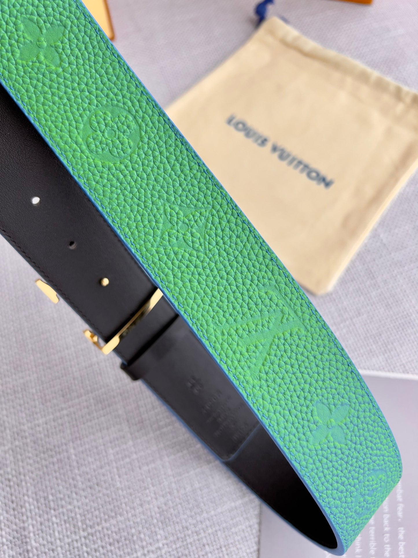 Belt-lv-17