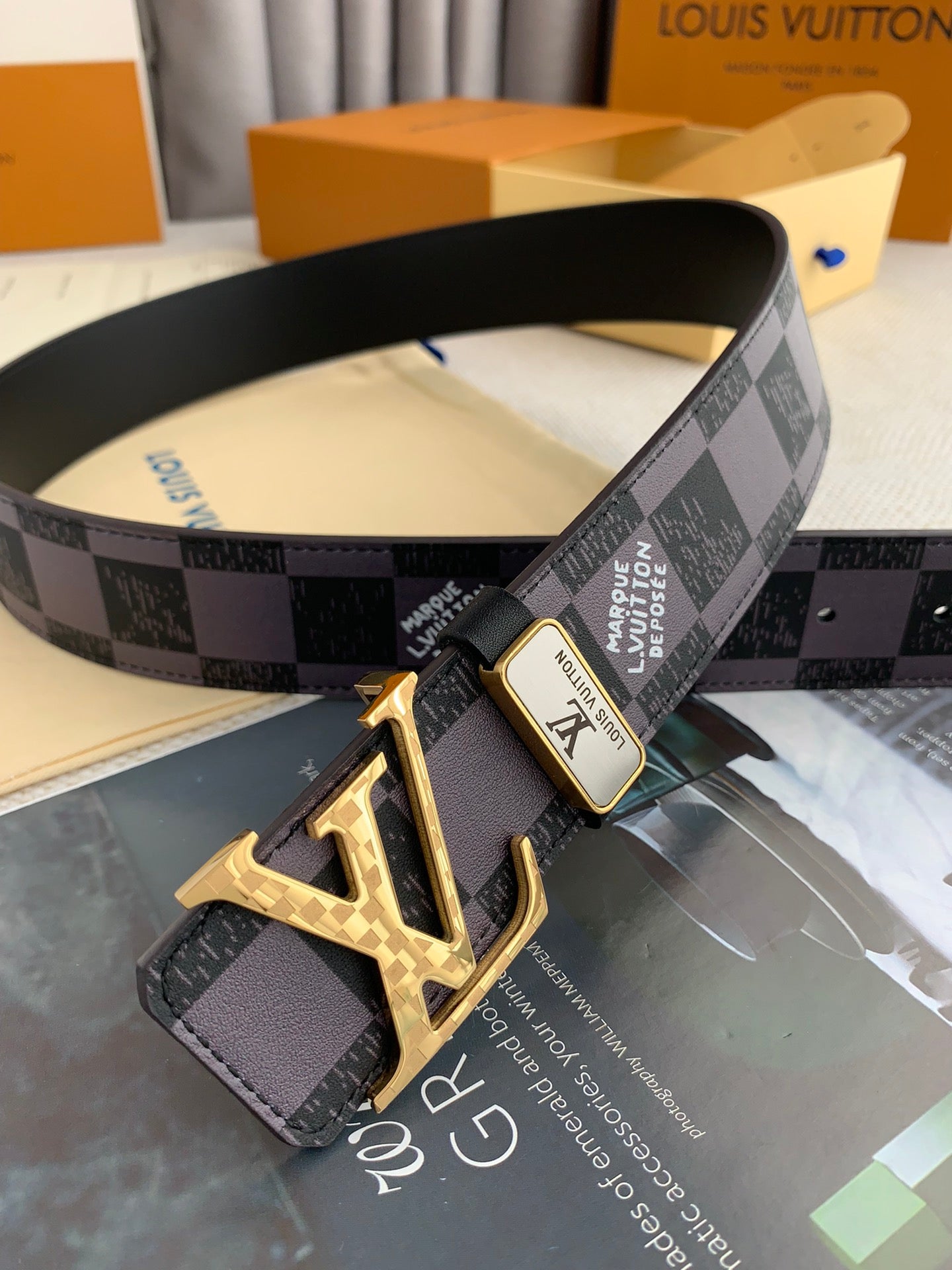 Belt-lv-19