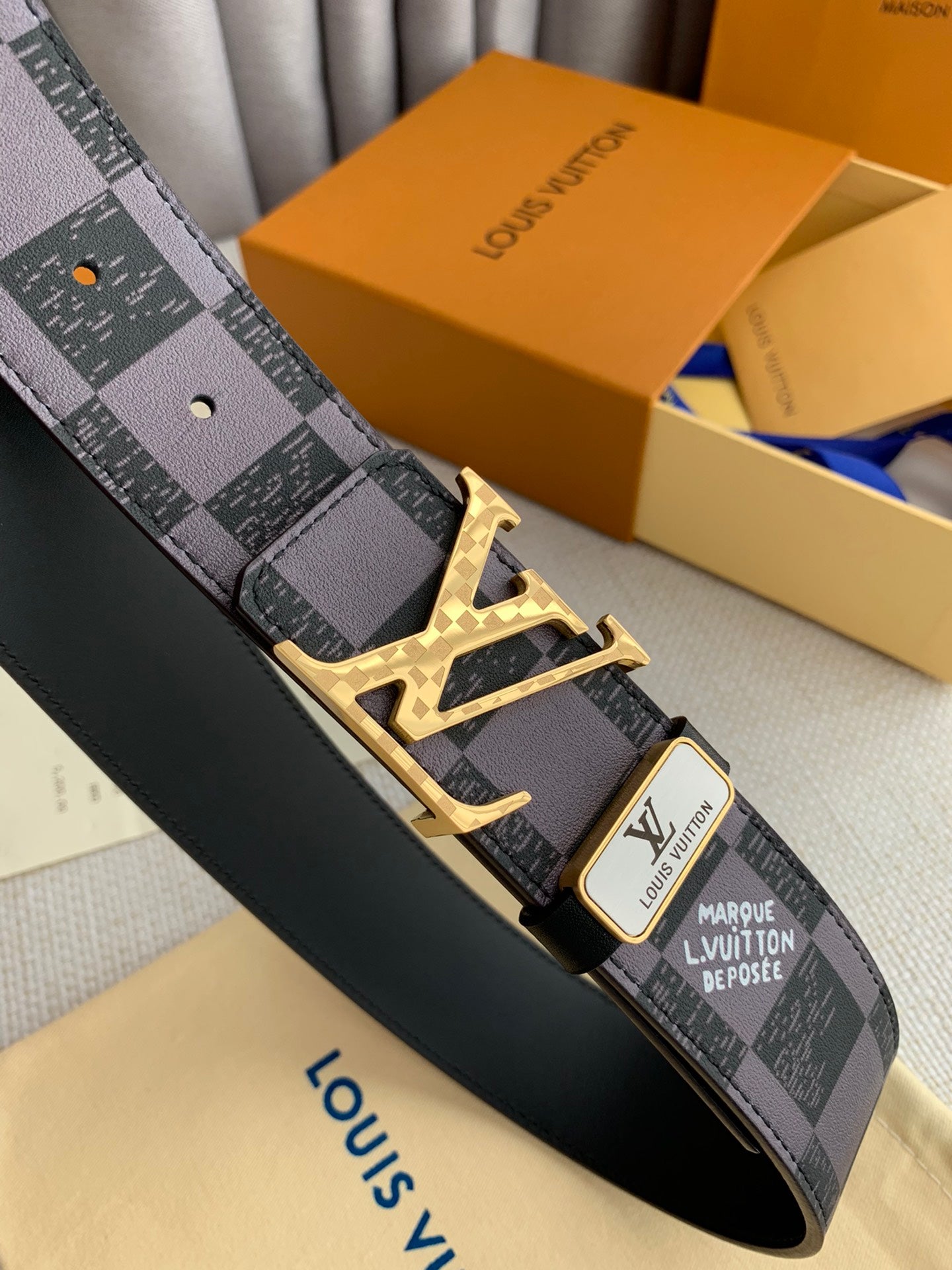 Belt-lv-19