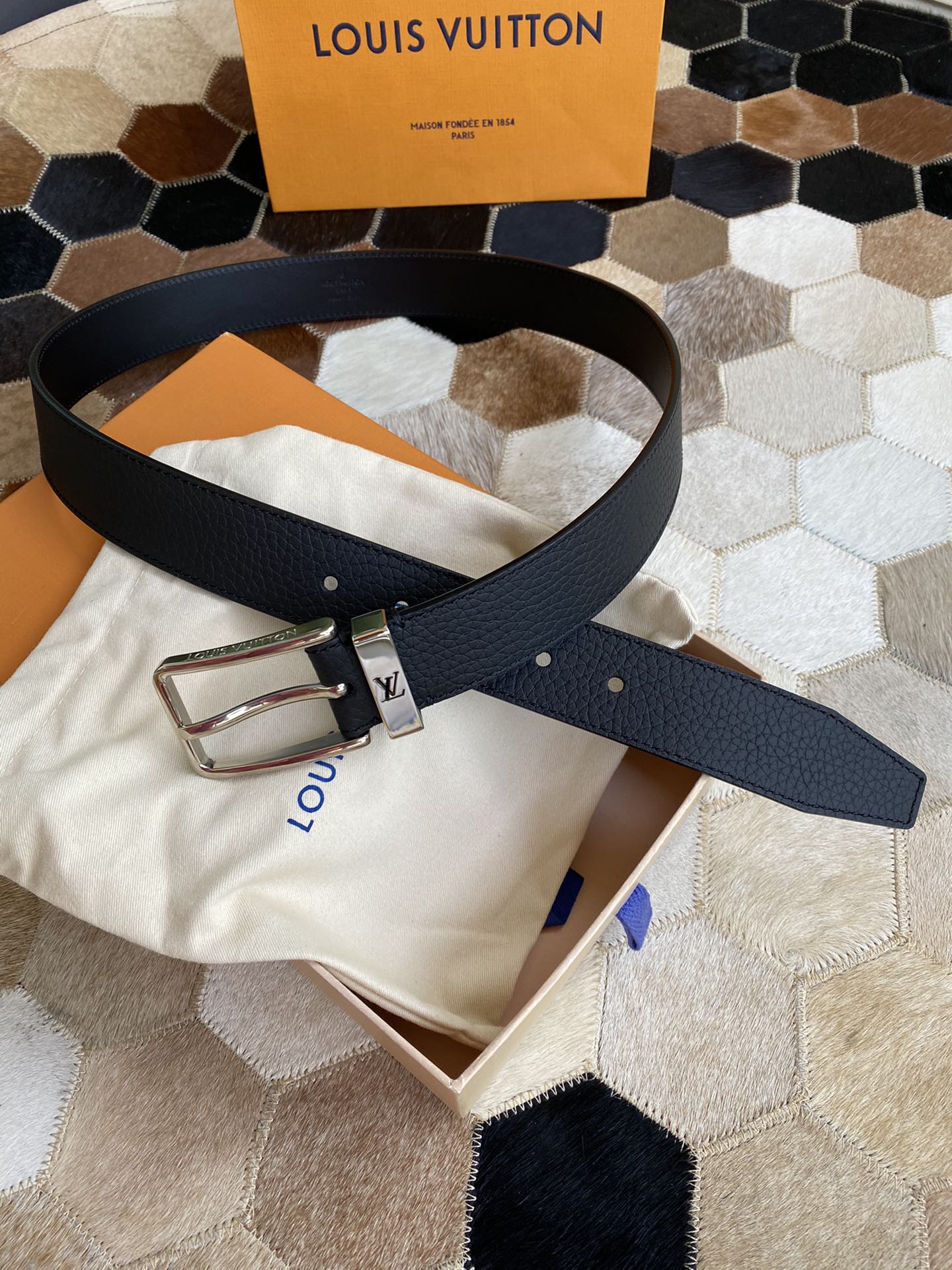 Belt-lv-23
