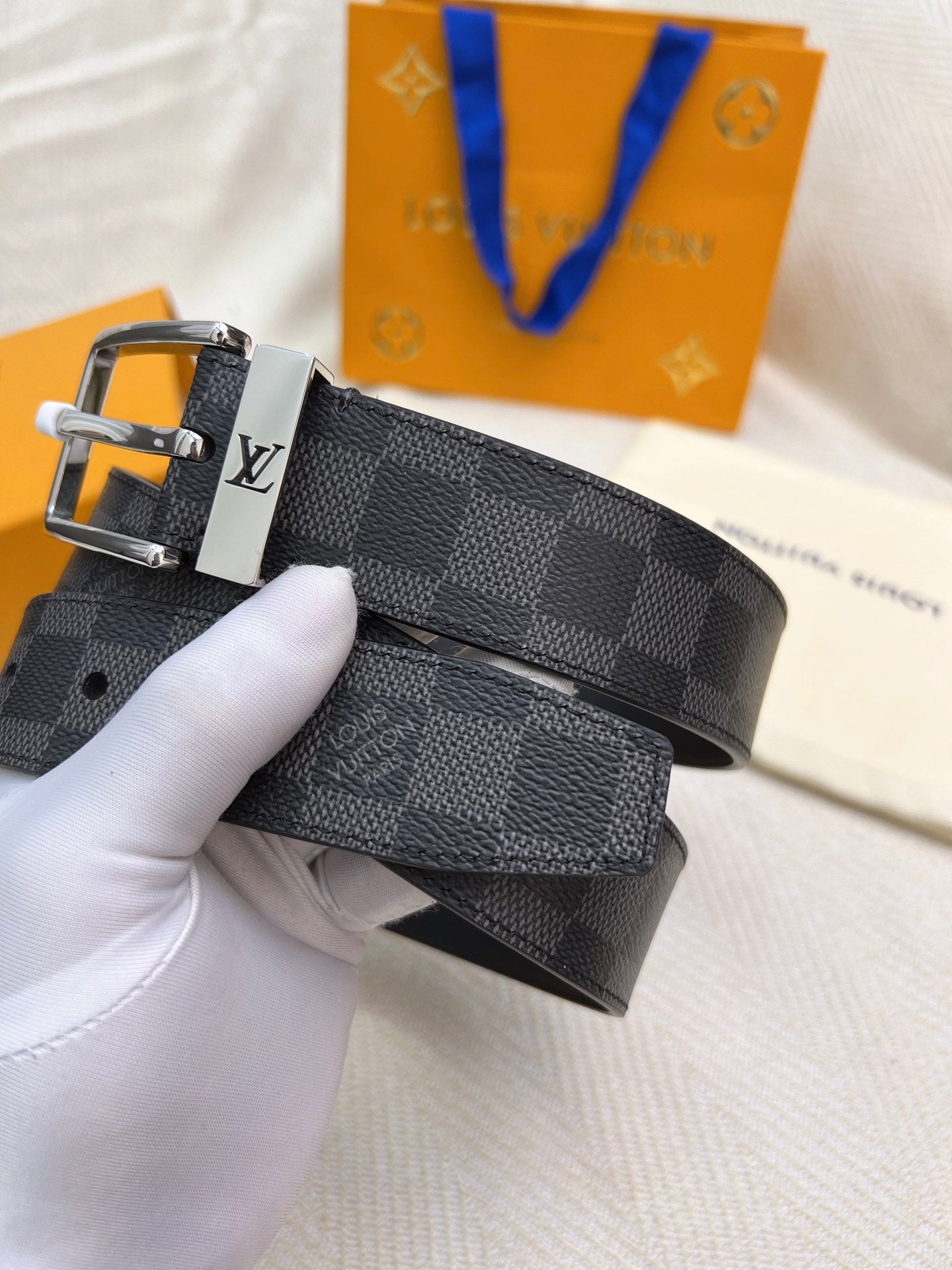 Belt-lv-26